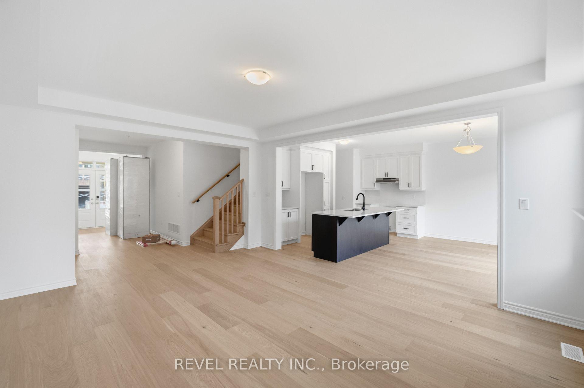 Photo 4 of 1389 McCann Way, Milton, Bowes — HOMEH