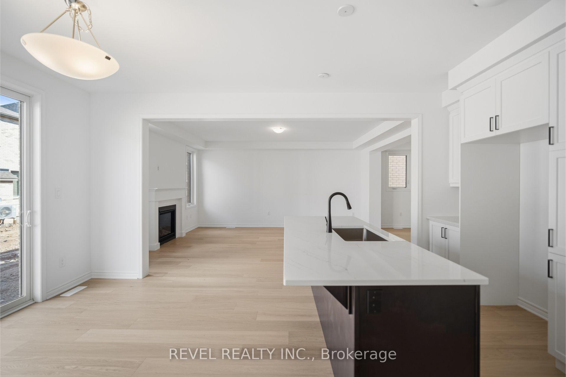 Photo 13 of 1389 McCann Way, Milton, Bowes — HOMEH