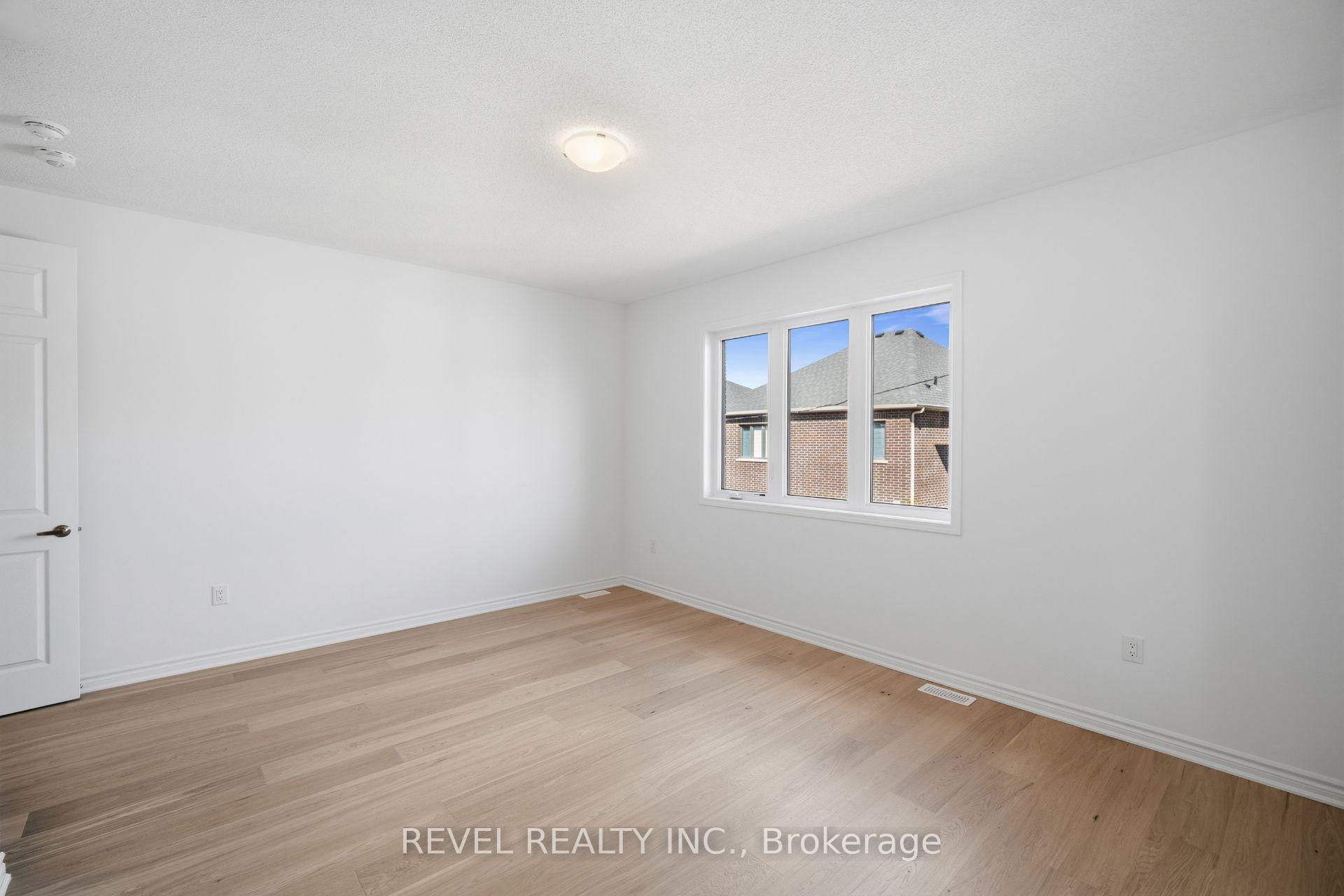 Photo 25 of 1389 McCann Way, Milton, Bowes — HOMEH