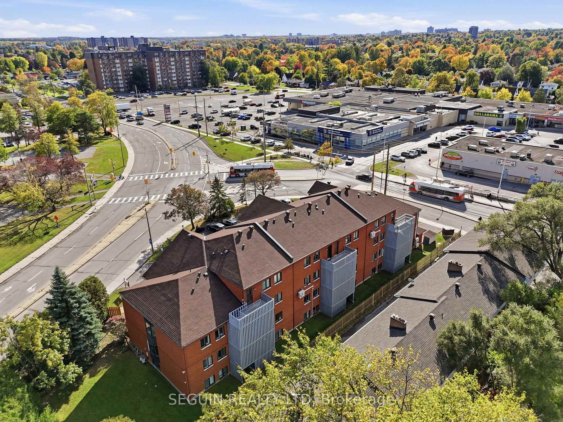 Photo 3 of Unit 302, 1974 St Laurent Boulevard, Ottawa, Hawthorne Meadows — HOMEH
