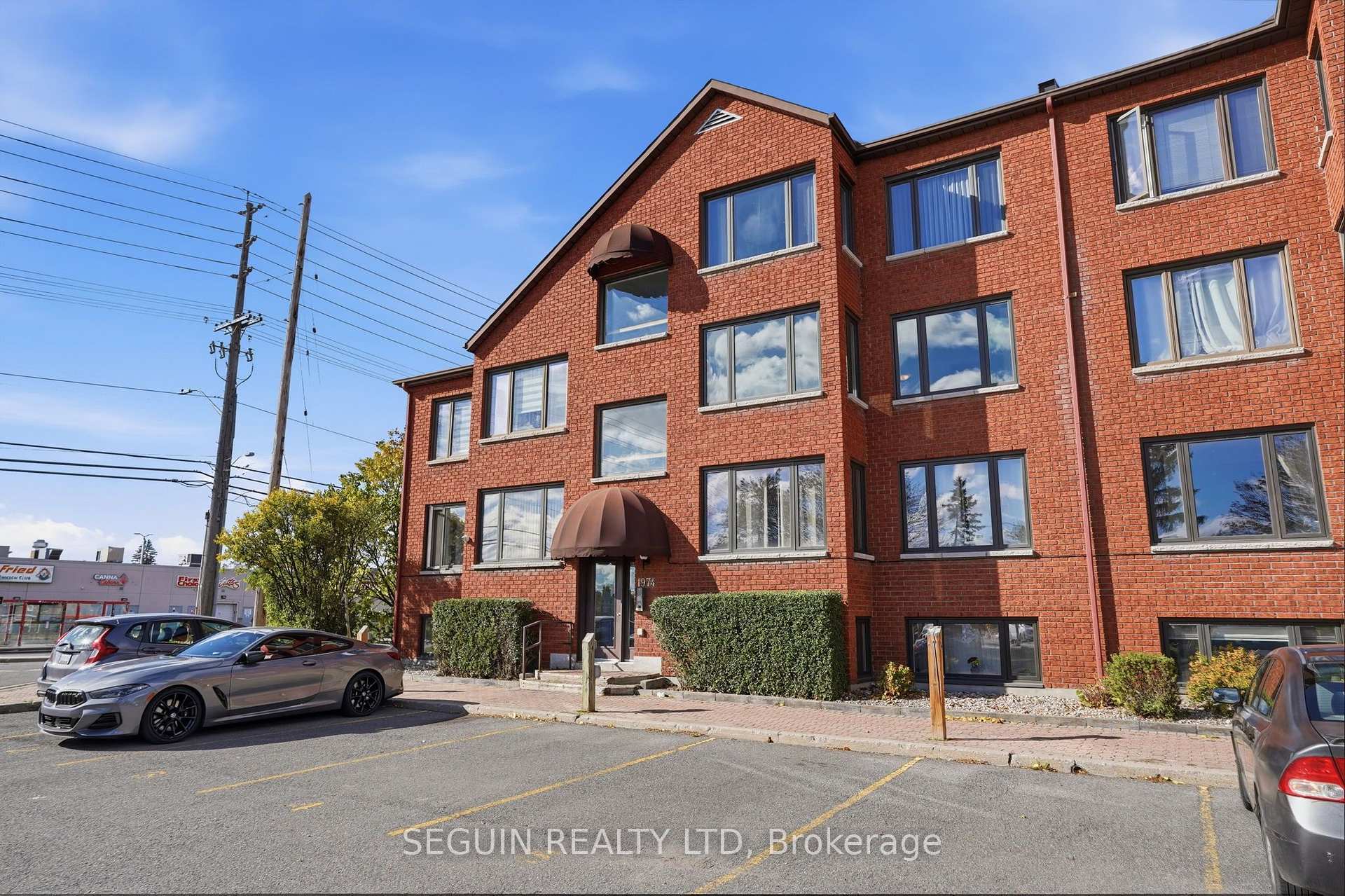 Photo 6 of Unit 302, 1974 St Laurent Boulevard, Ottawa, Hawthorne Meadows — HOMEH