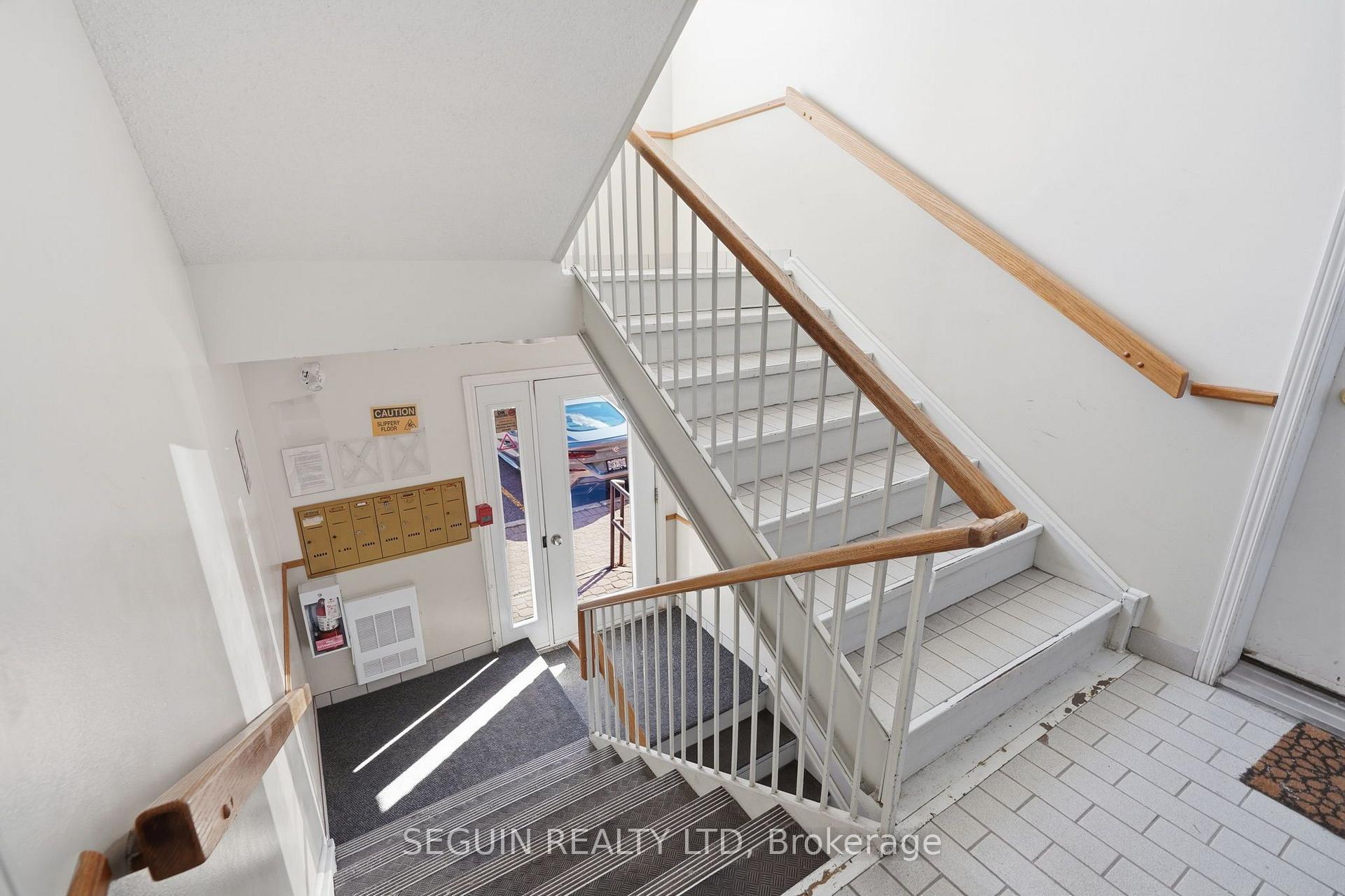 Photo 8 of Unit 302, 1974 St Laurent Boulevard, Ottawa, Hawthorne Meadows — HOMEH