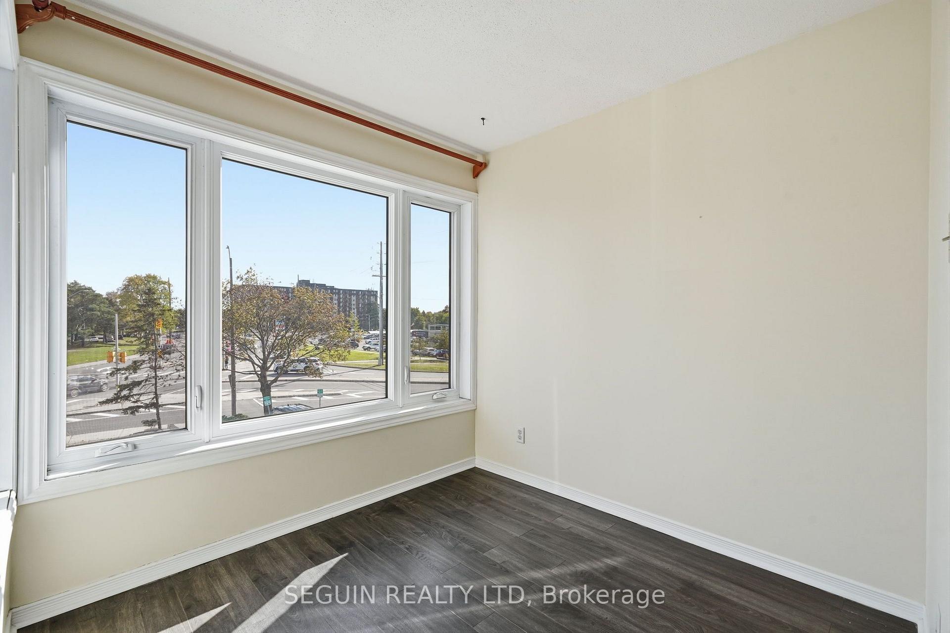 Photo 12 of Unit 302, 1974 St Laurent Boulevard, Ottawa, Hawthorne Meadows — HOMEH