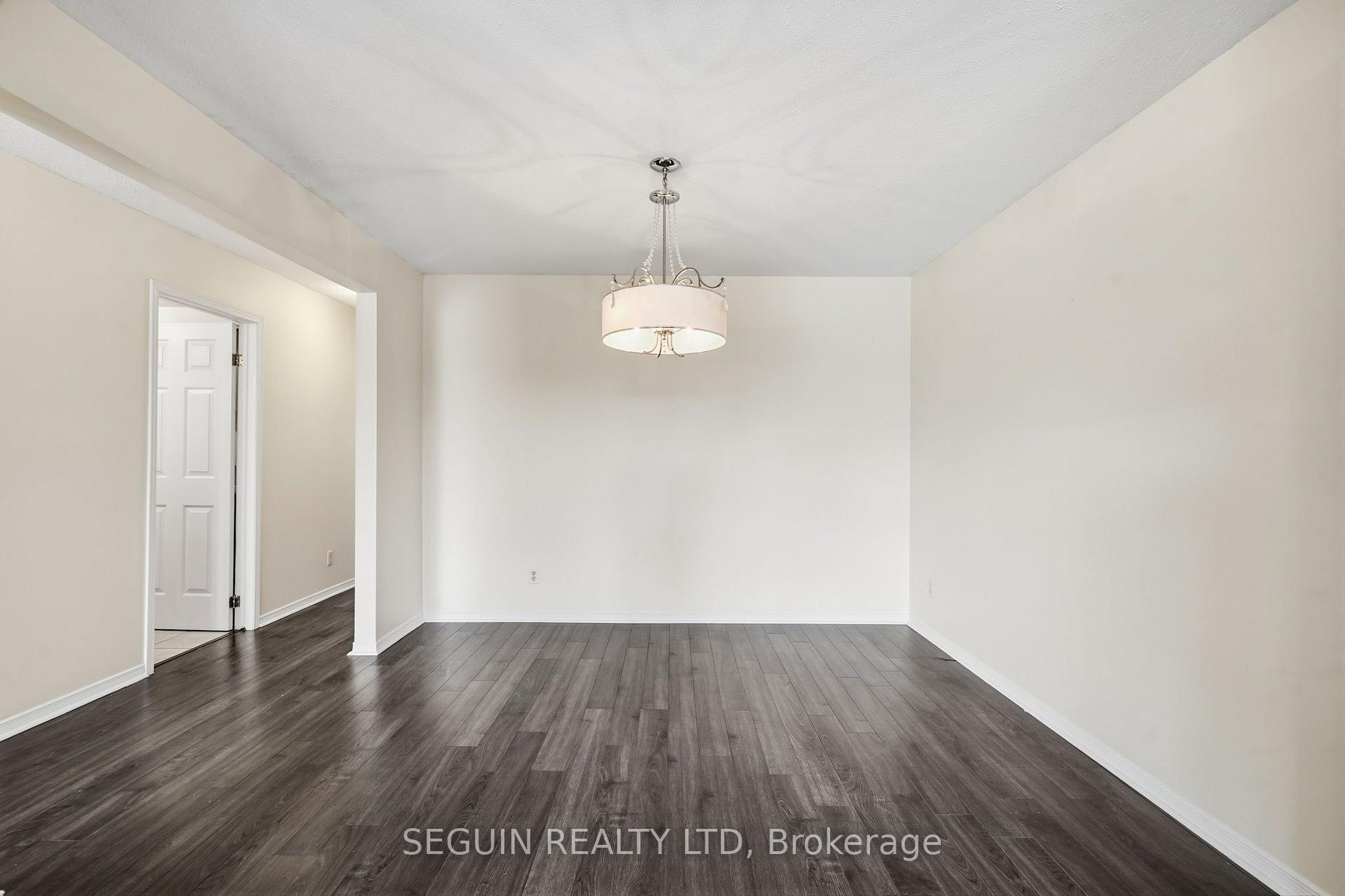 Photo 16 of Unit 302, 1974 St Laurent Boulevard, Ottawa, Hawthorne Meadows — HOMEH