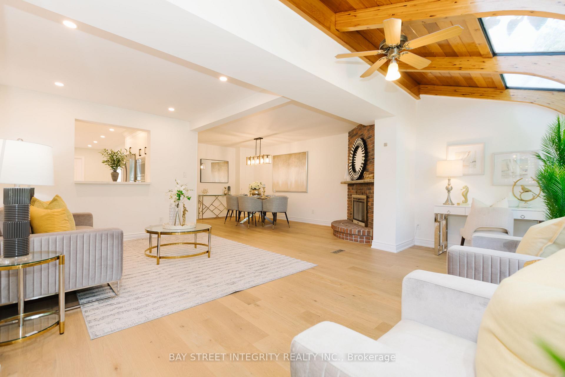 Photo 22 of 12 Charnwood Place, Markham, Aileen-Willowbrook — HOMEH