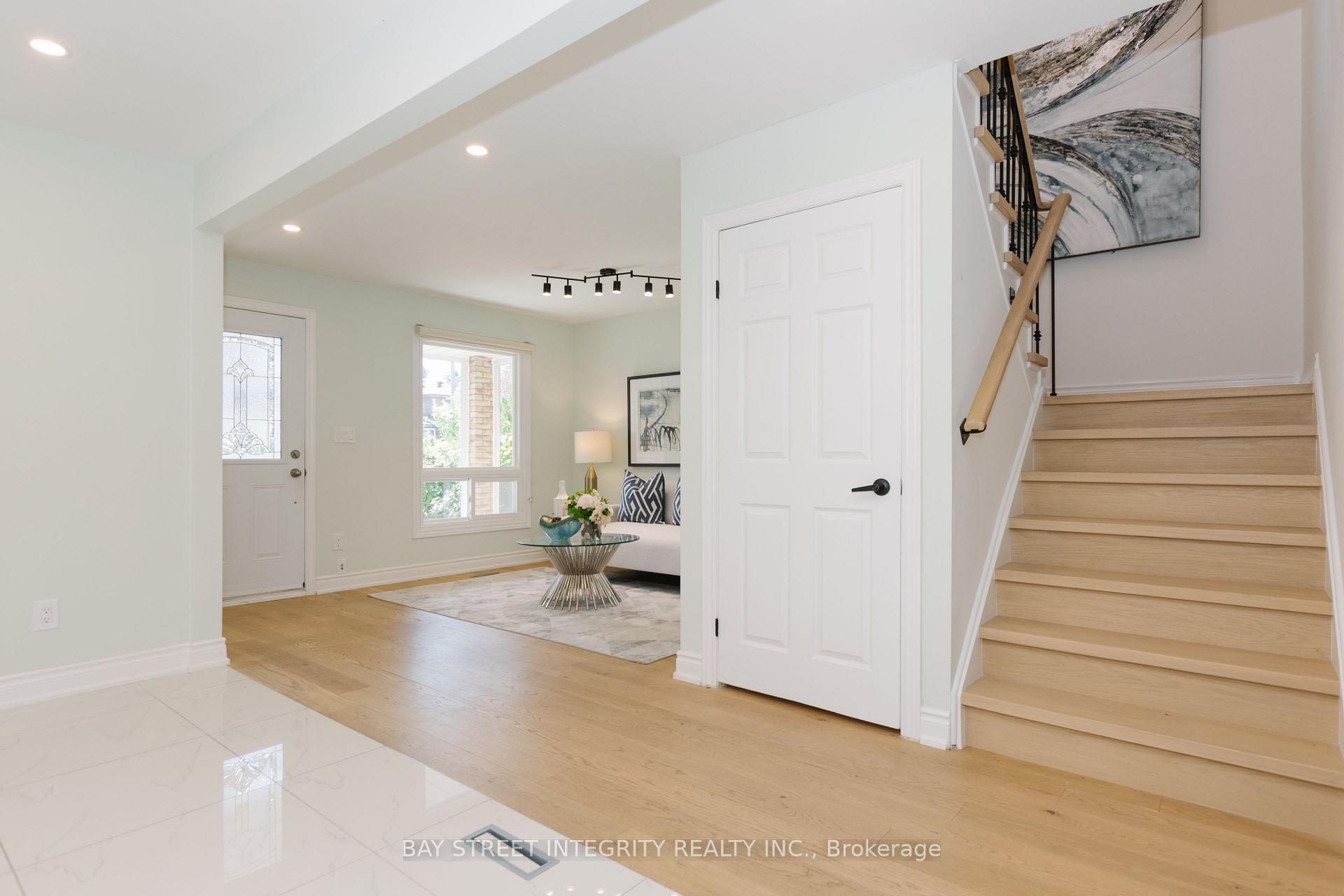 Photo 23 of 12 Charnwood Place, Markham, Aileen-Willowbrook — HOMEH