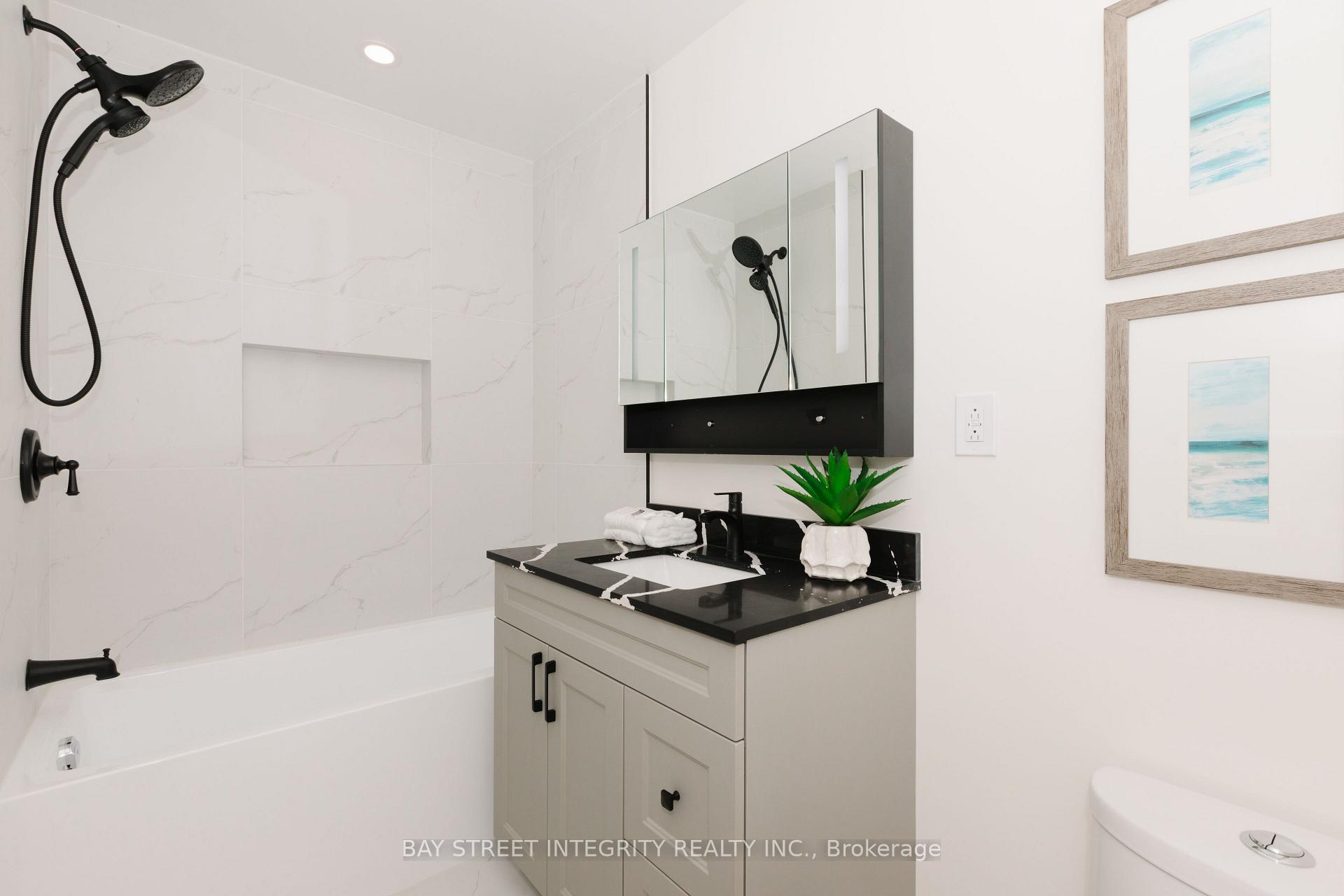 Photo 29 of 12 Charnwood Place, Markham, Aileen-Willowbrook — HOMEH