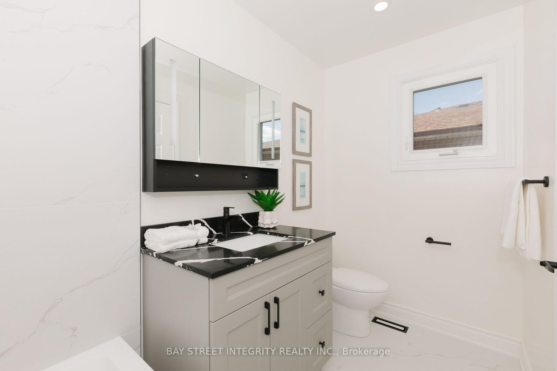 Photo 30 of 12 Charnwood Place, Markham, Aileen-Willowbrook — HOMEH