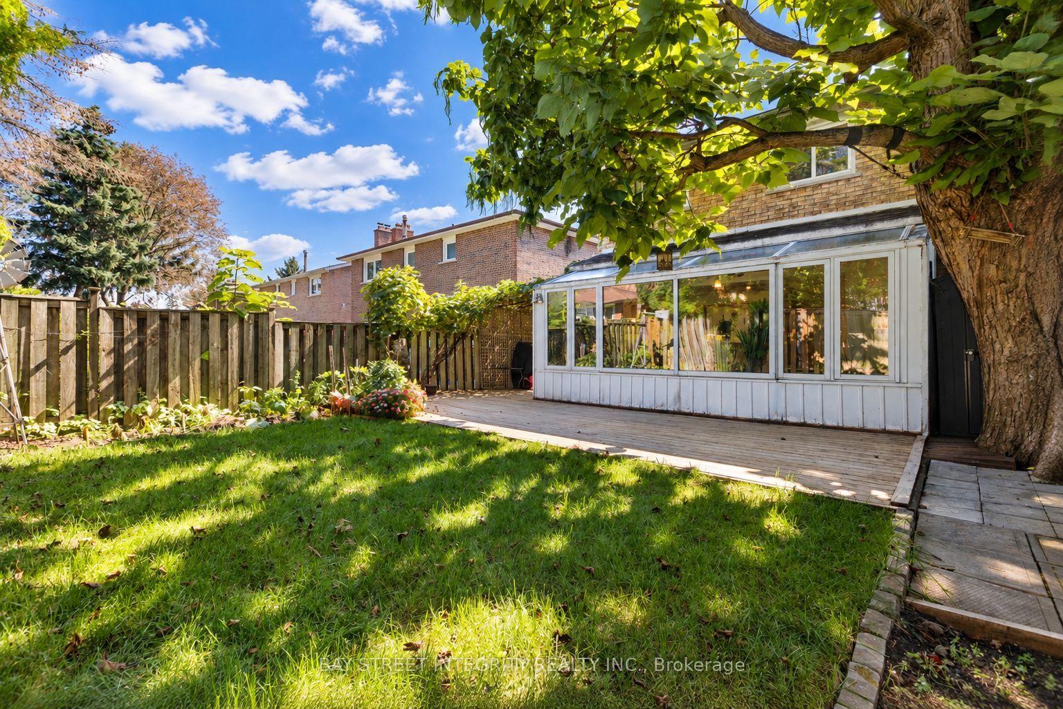 Photo 46 of 12 Charnwood Place, Markham, Aileen-Willowbrook — HOMEH
