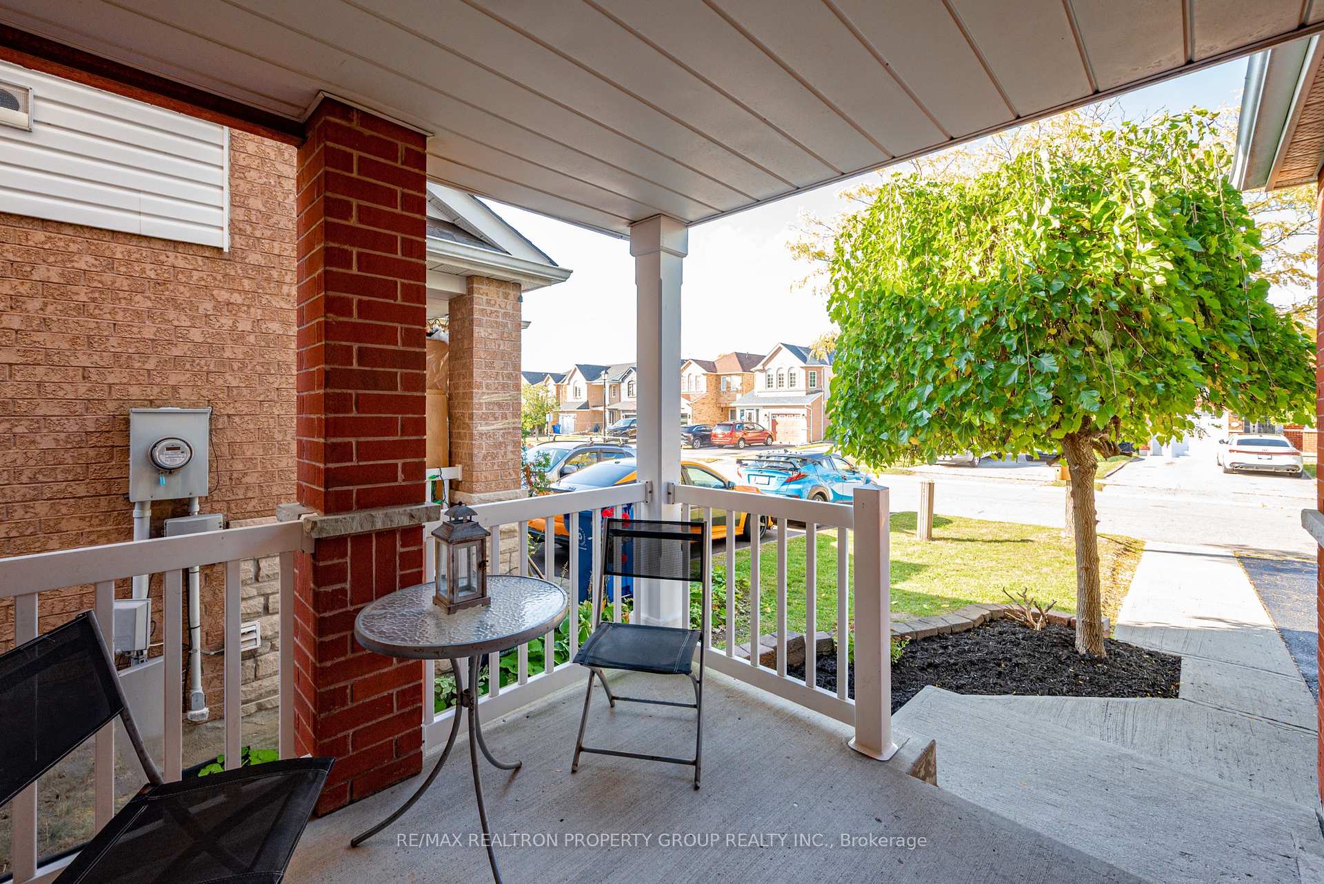 Photo 5 of 562 Pelletier Court, Newmarket, Stonehaven-Wyndham — HOMEH