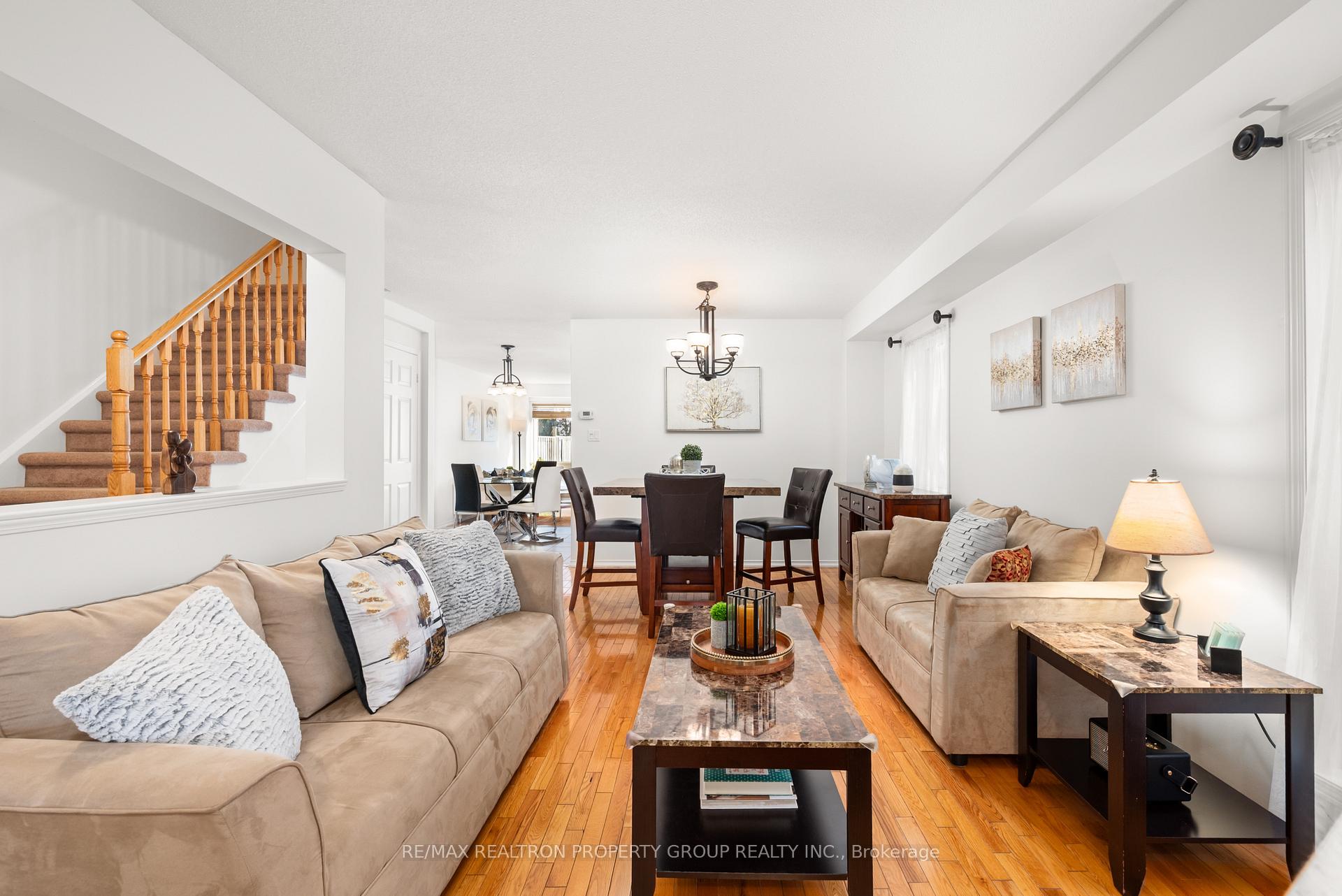 Photo 9 of 562 Pelletier Court, Newmarket, Stonehaven-Wyndham — HOMEH