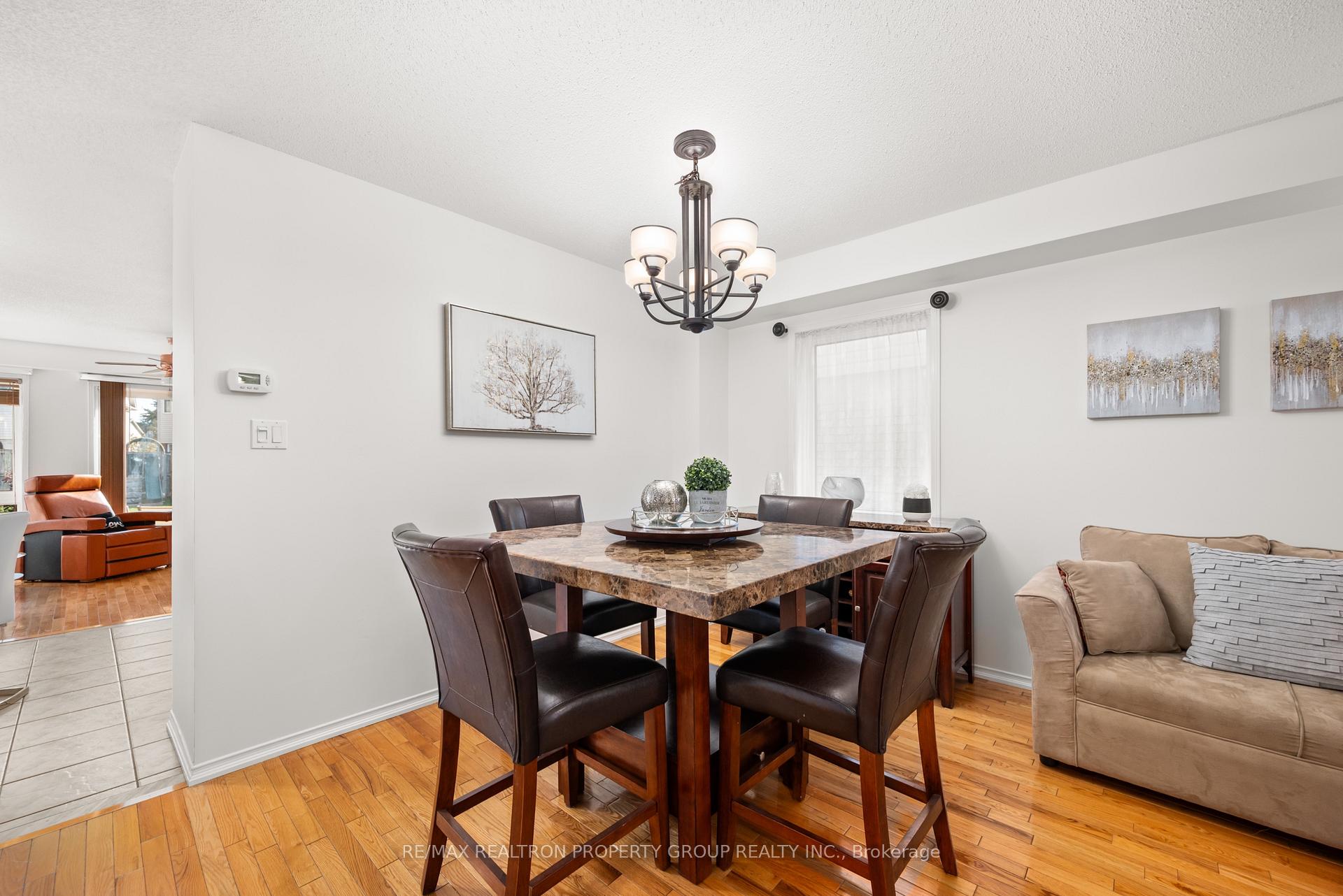Photo 10 of 562 Pelletier Court, Newmarket, Stonehaven-Wyndham — HOMEH