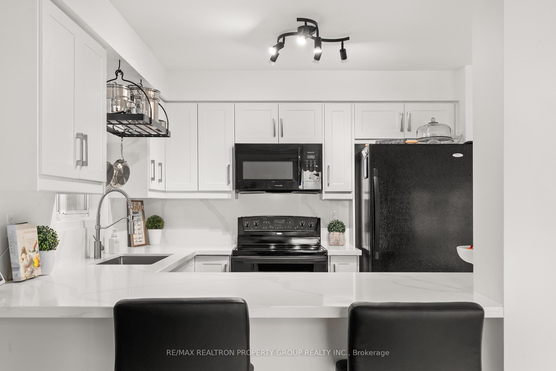 Photo 32 of 562 Pelletier Court, Newmarket, Stonehaven-Wyndham — HOMEH