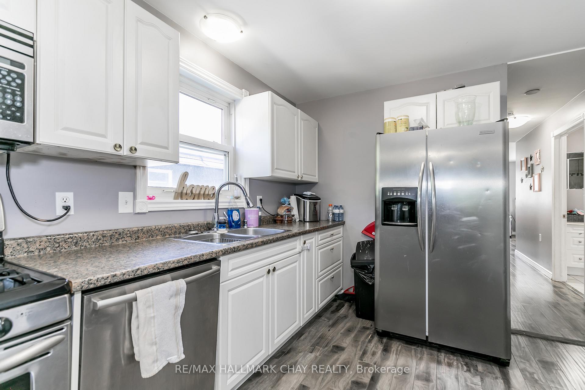 Photo 7 of 226 Queen Street, Midland — HOMEH