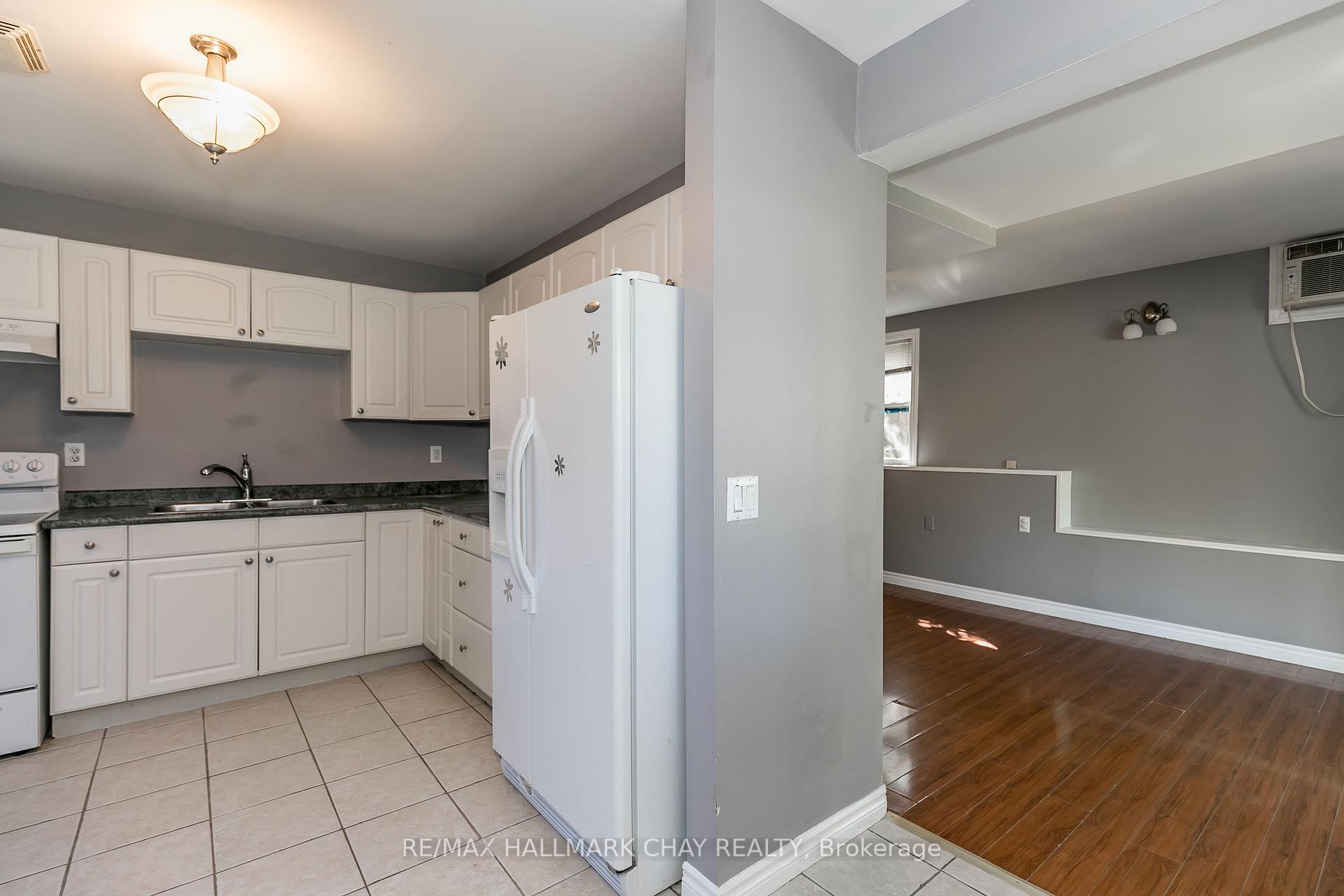 Photo 35 of 226 Queen Street, Midland — HOMEH