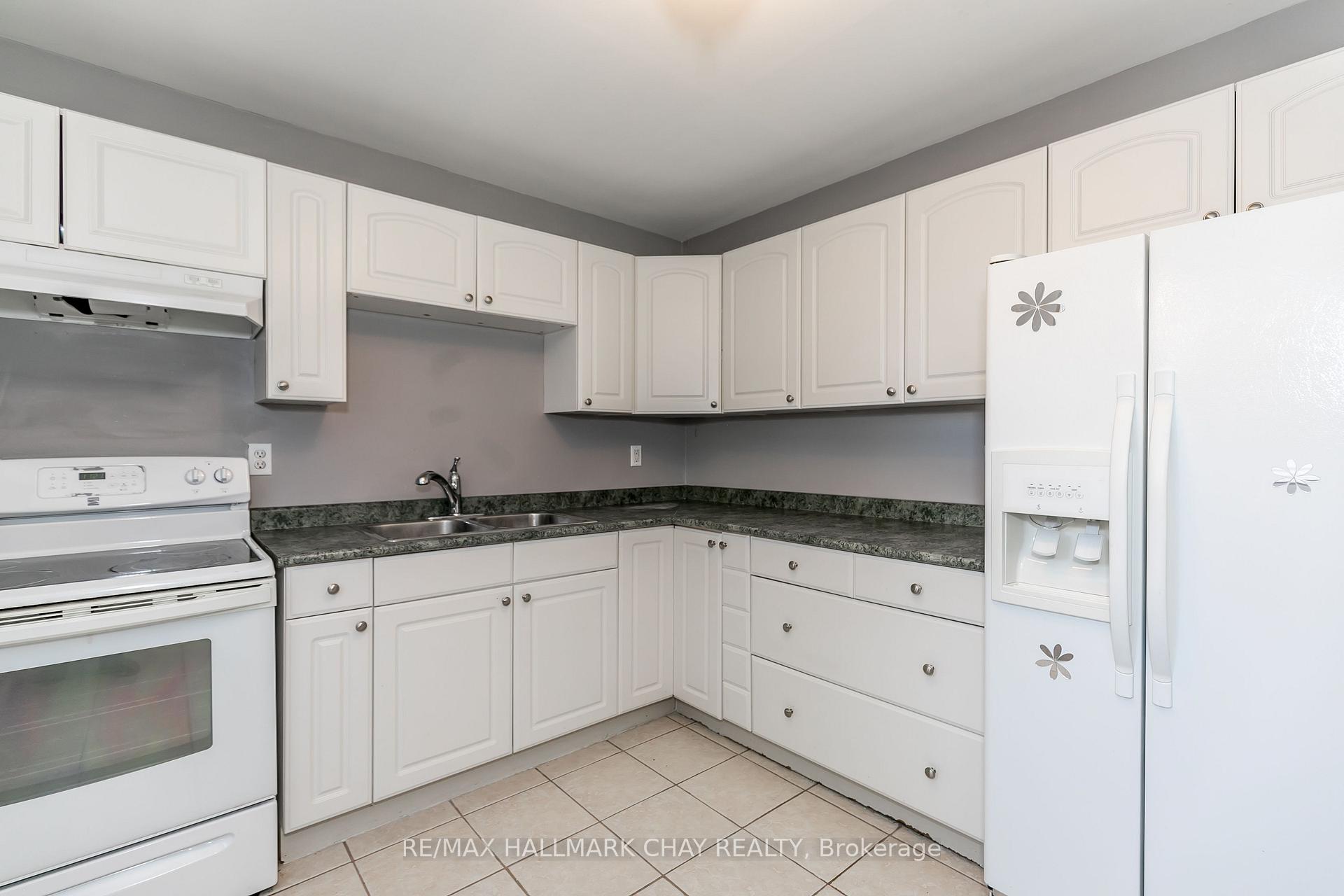 Photo 38 of 226 Queen Street, Midland — HOMEH