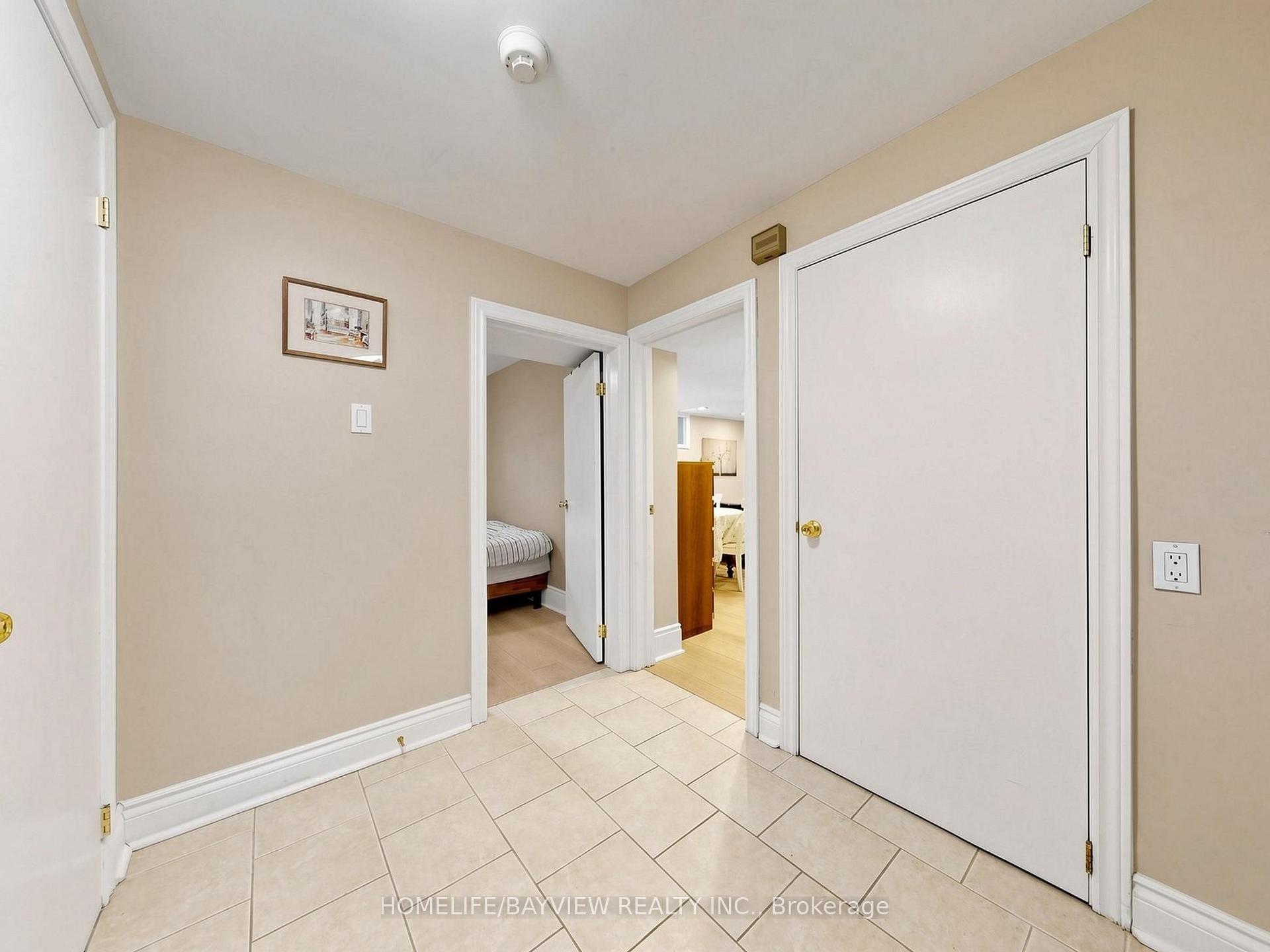 Photo 9 of 39 Shenstone(Basement) Road, North York, Westminster-Branson — HOMEH