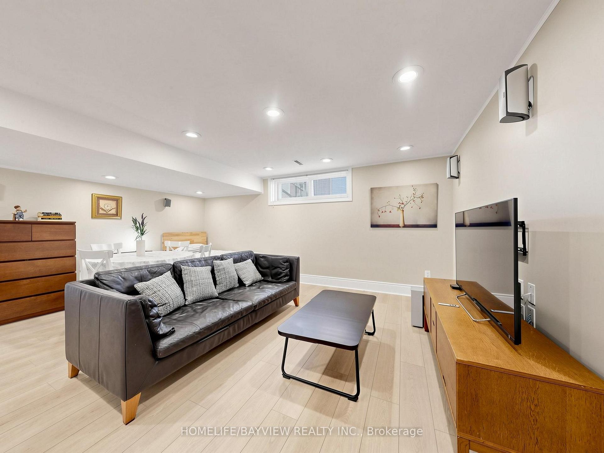 Photo 17 of 39 Shenstone(Basement) Road, North York, Westminster-Branson — HOMEH