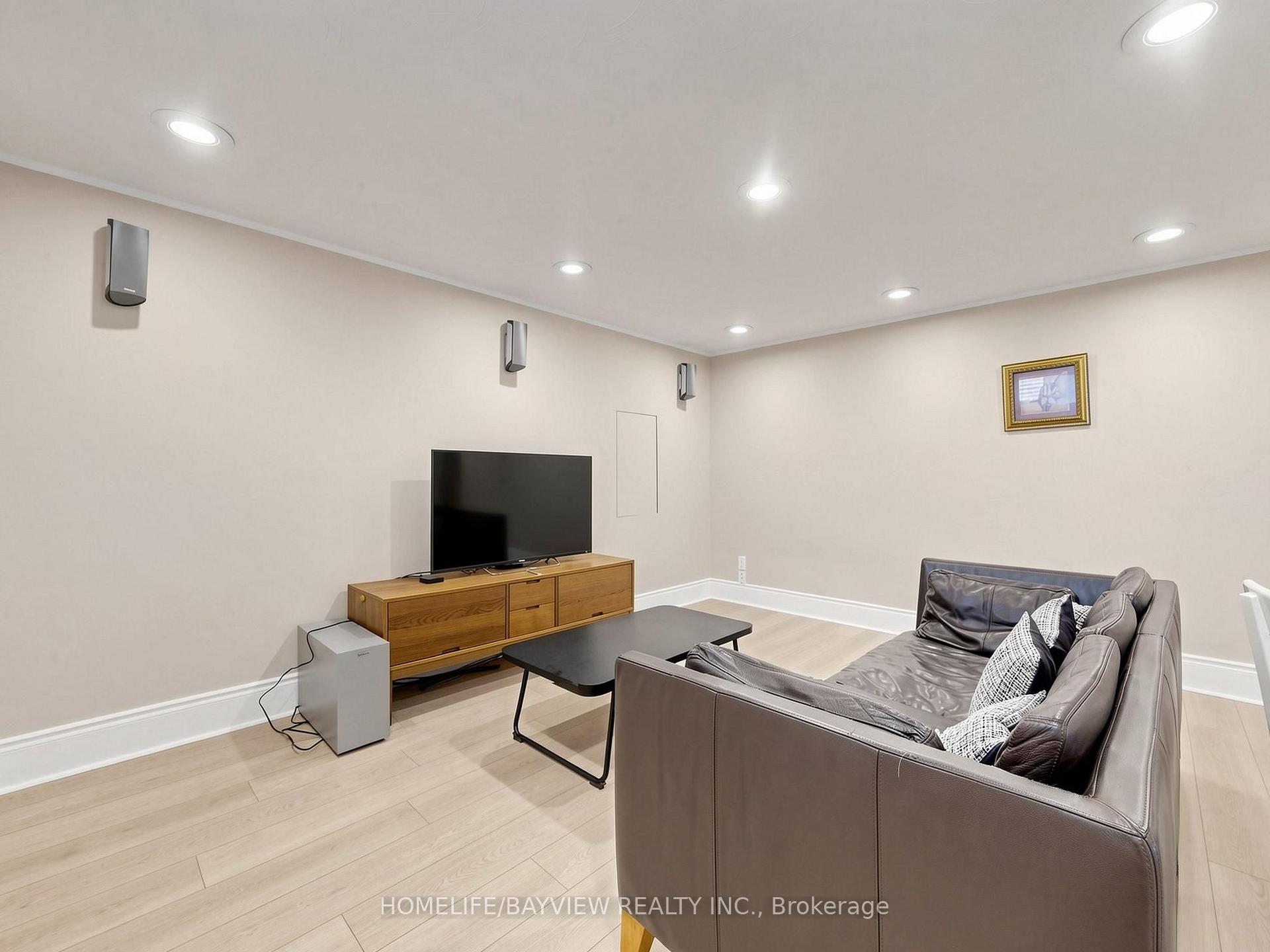 Photo 19 of 39 Shenstone(Basement) Road, North York, Westminster-Branson — HOMEH