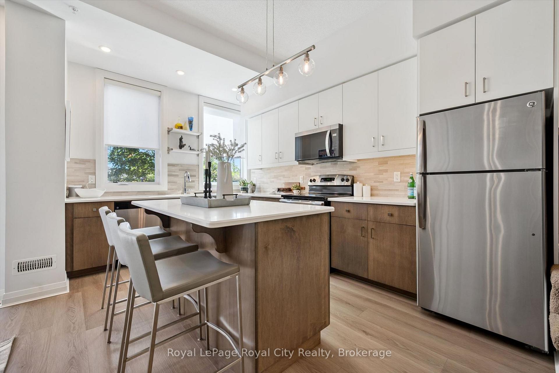 Photo 14 of Unit AT7, 53 Arthur Street S, Guelph, St. Patrick's Ward — HOMEH