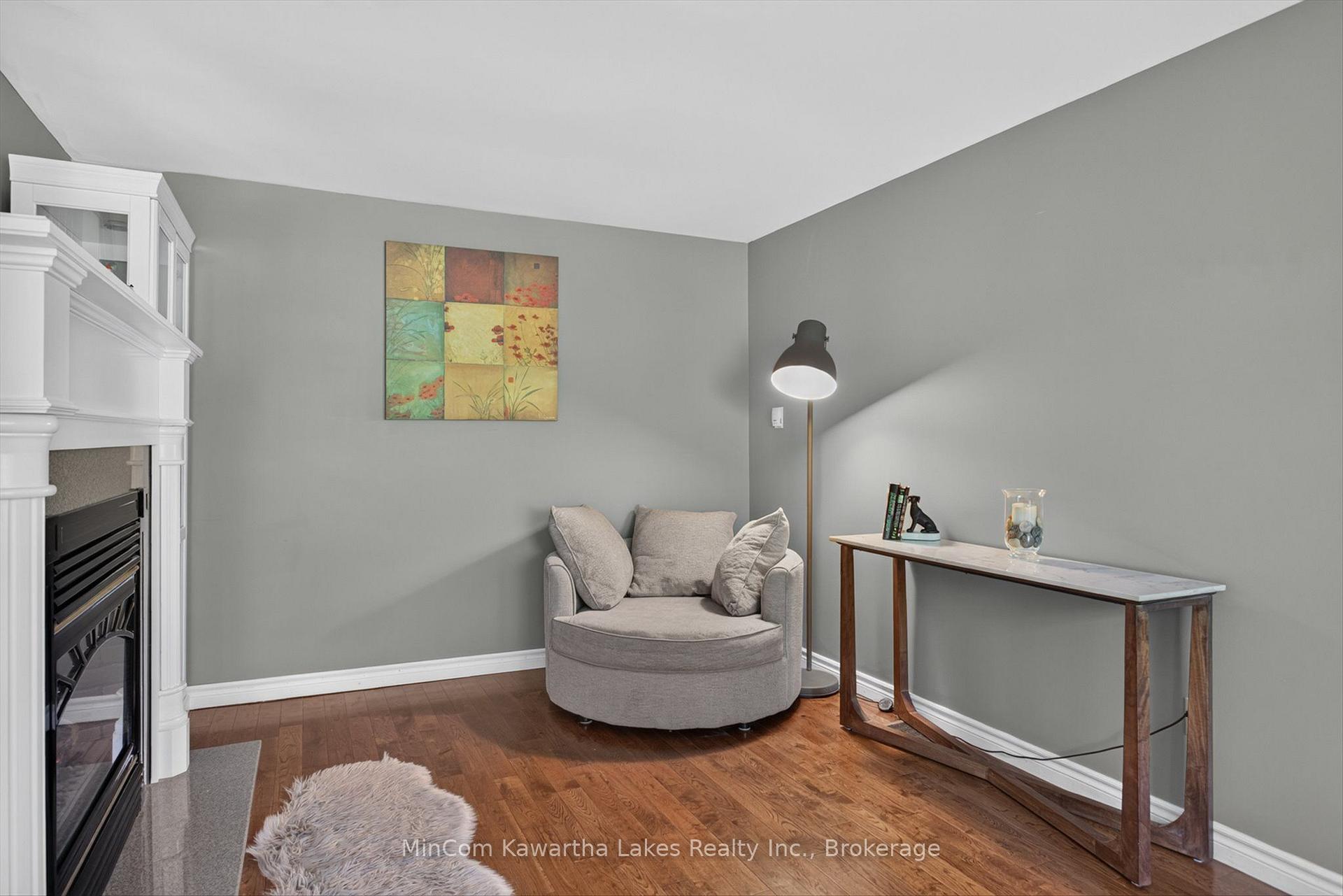 Photo 18 of 1947 Parkwood Circle, Peterborough, Monaghan Ward 2 — HOMEH