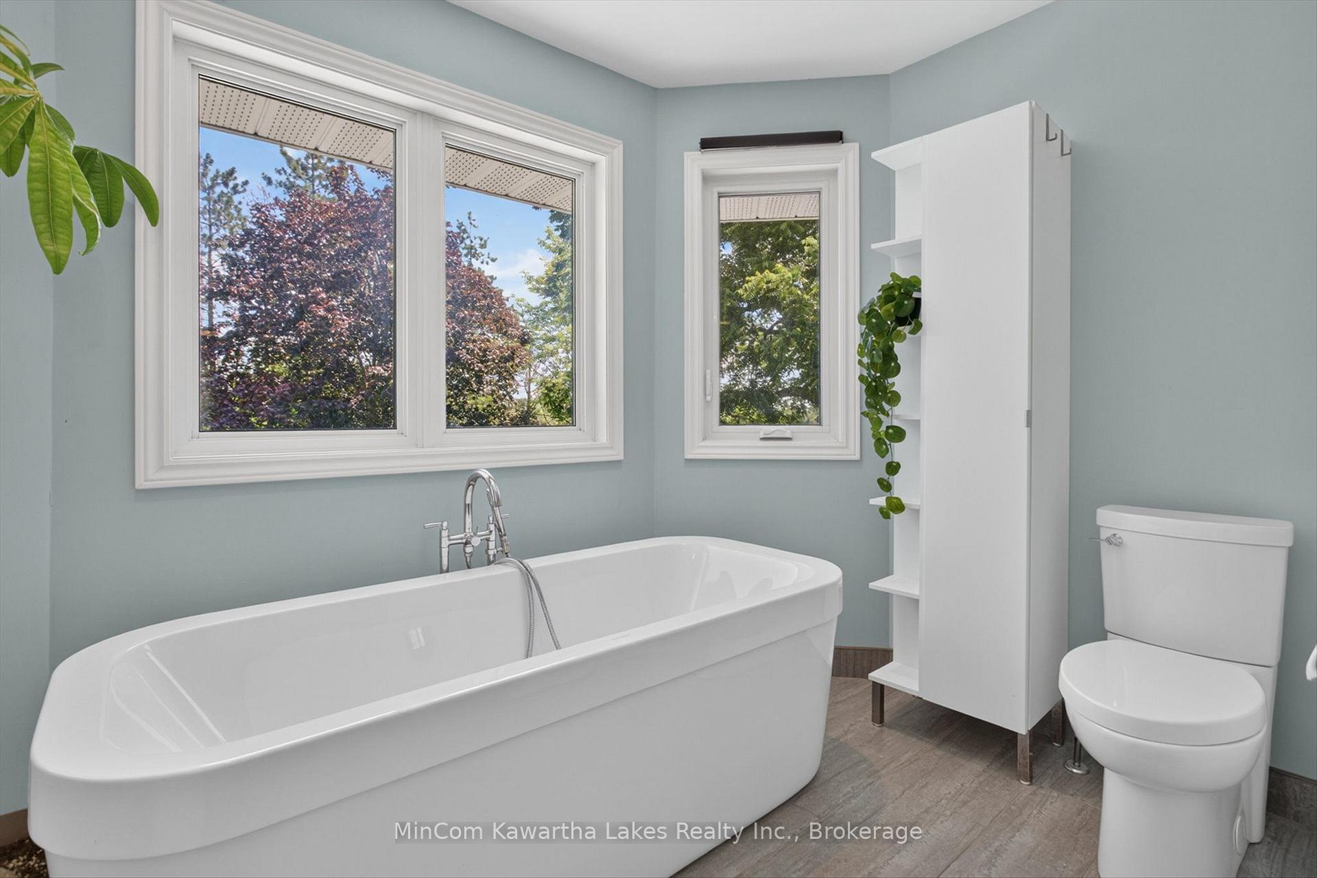 Photo 26 of 1947 Parkwood Circle, Peterborough, Monaghan Ward 2 — HOMEH