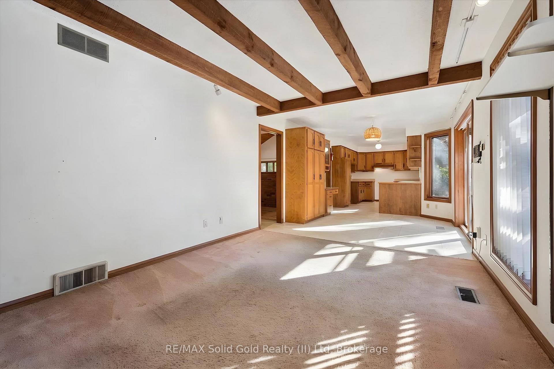 Photo 10 of 118 Ralston Place, Waterloo, Beechwood West — HOMEH