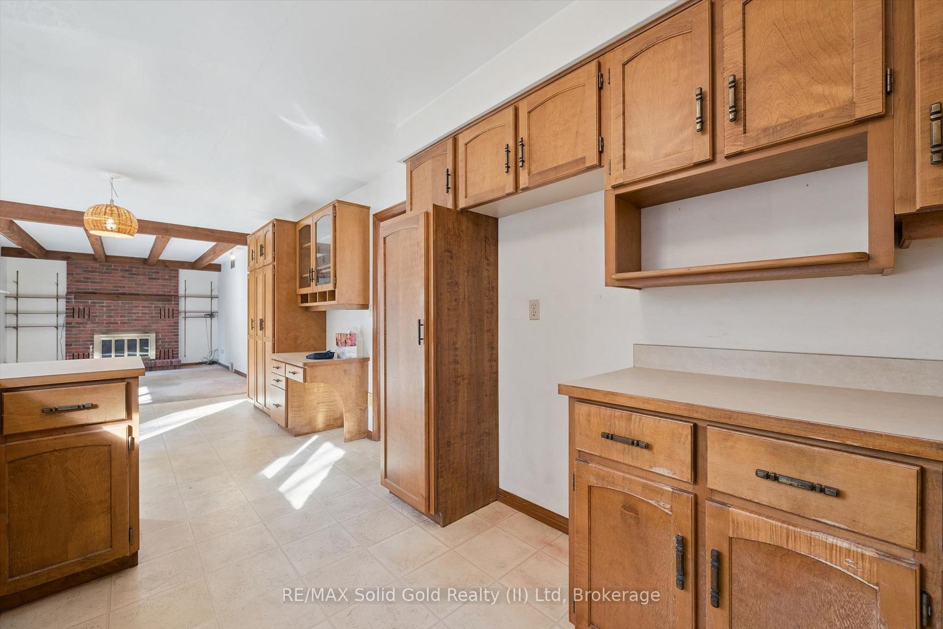 Photo 14 of 118 Ralston Place, Waterloo, Beechwood West — HOMEH