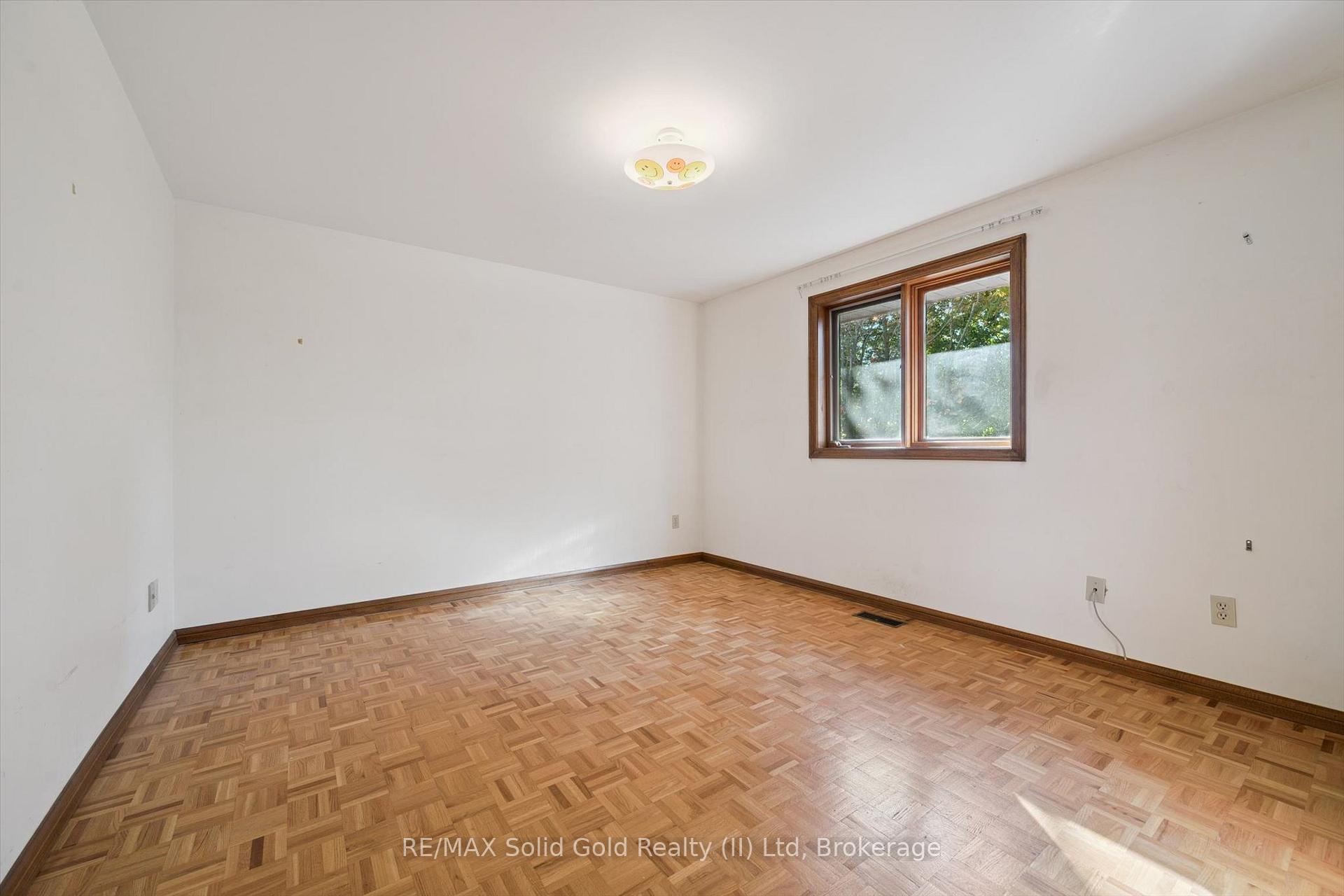 Photo 17 of 118 Ralston Place, Waterloo, Beechwood West — HOMEH