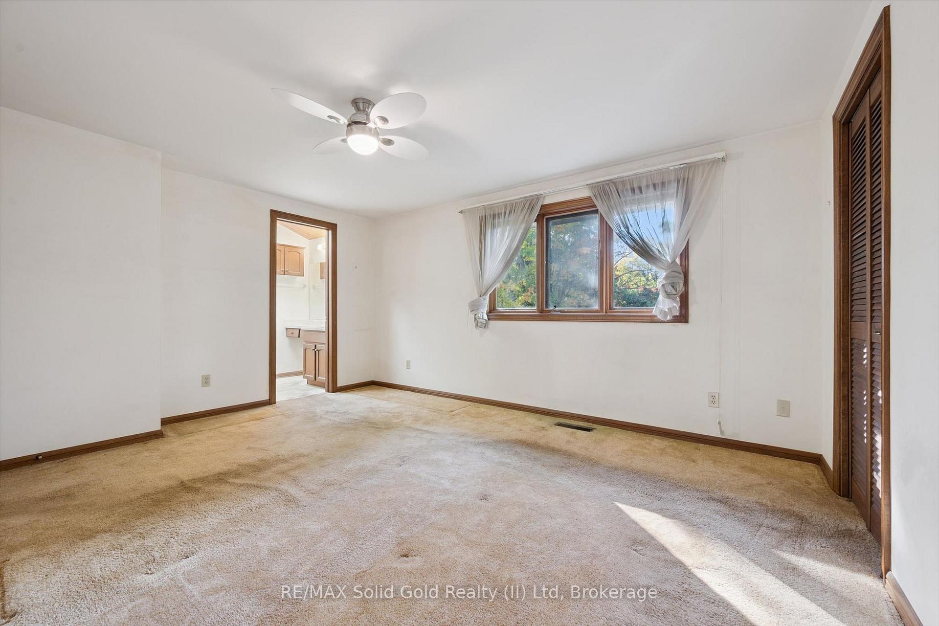 Photo 26 of 118 Ralston Place, Waterloo, Beechwood West — HOMEH