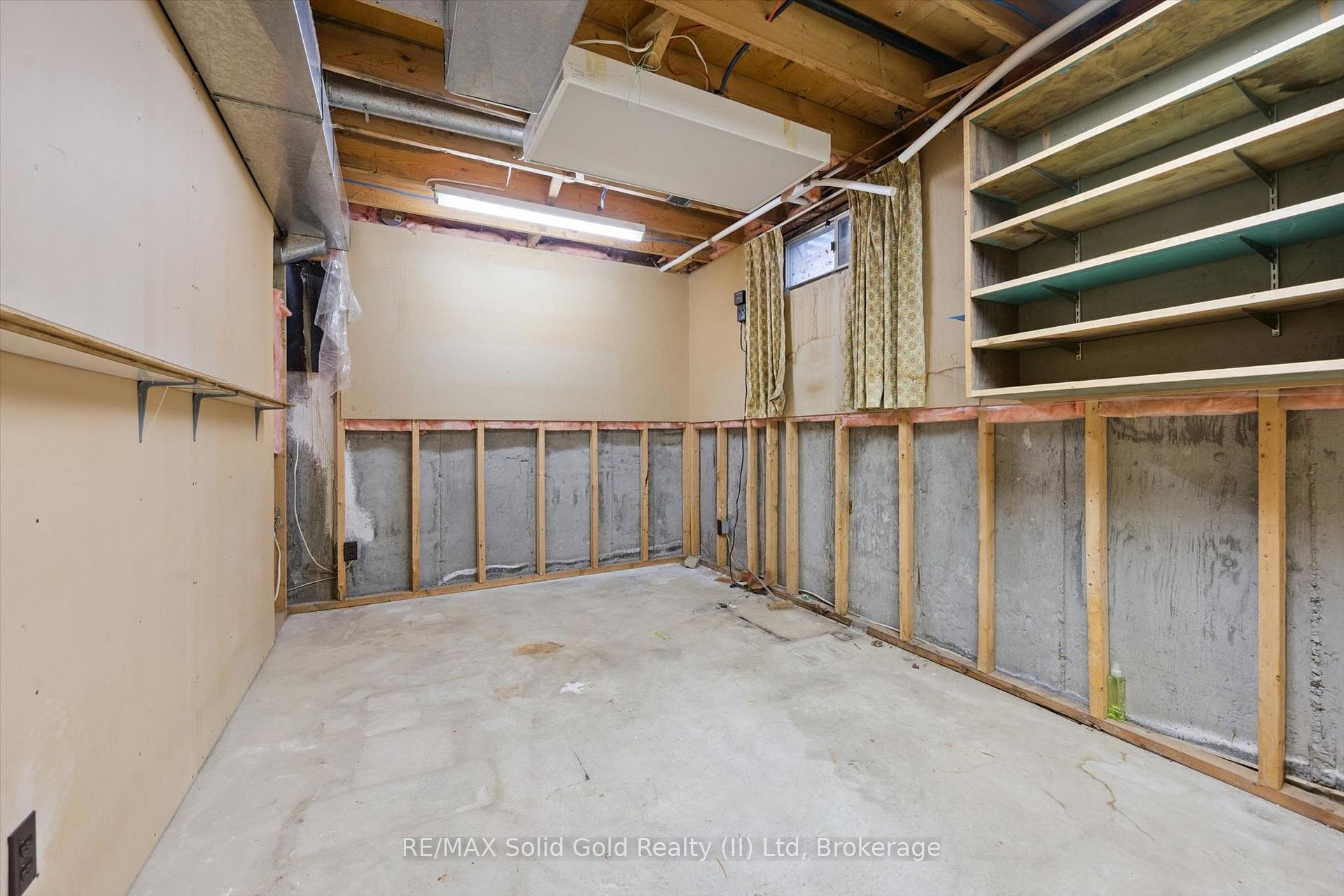 Photo 32 of 118 Ralston Place, Waterloo, Beechwood West — HOMEH