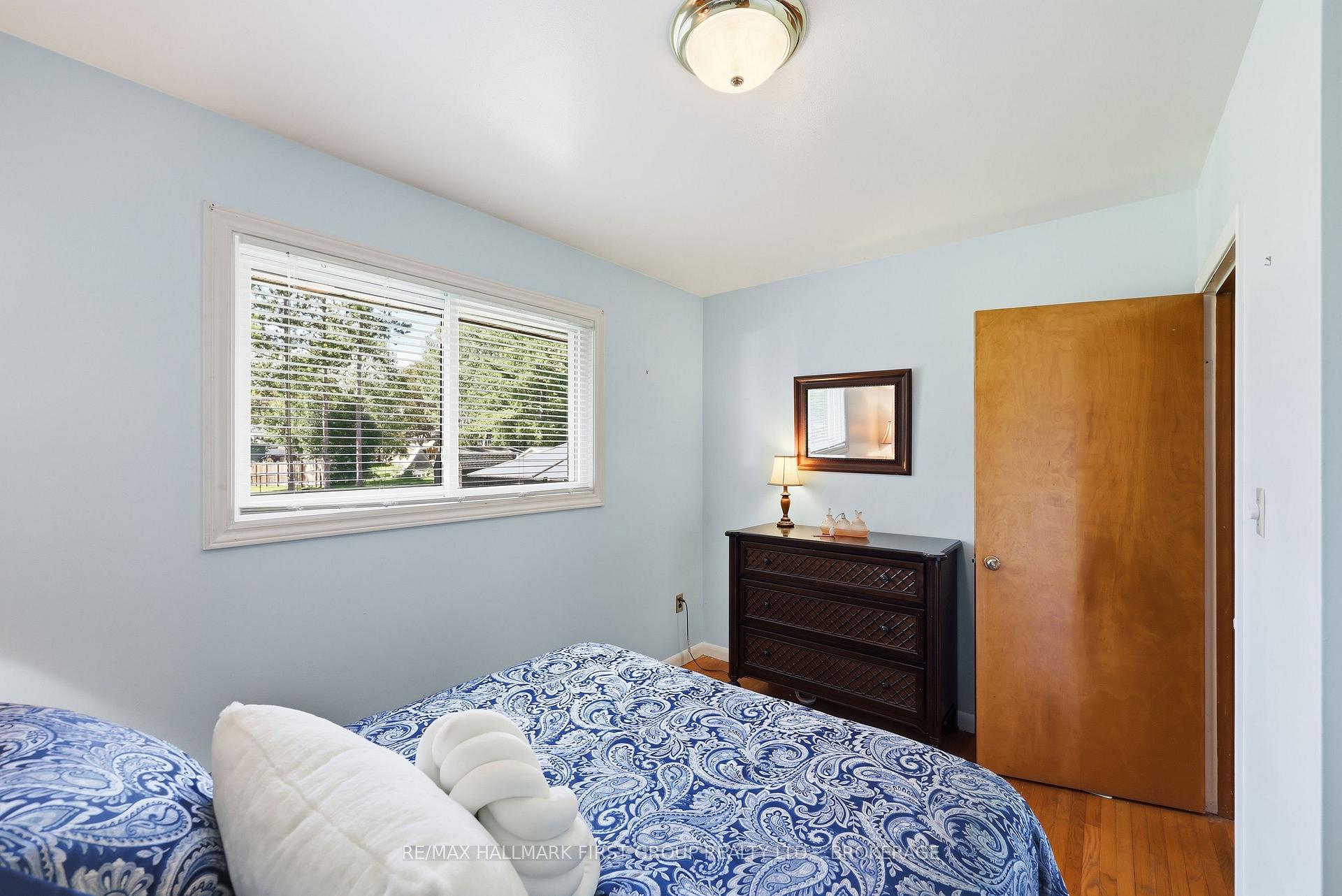 Photo 19 of 1449 Avondale Crescent, Kingston, City Northwest — HOMEH