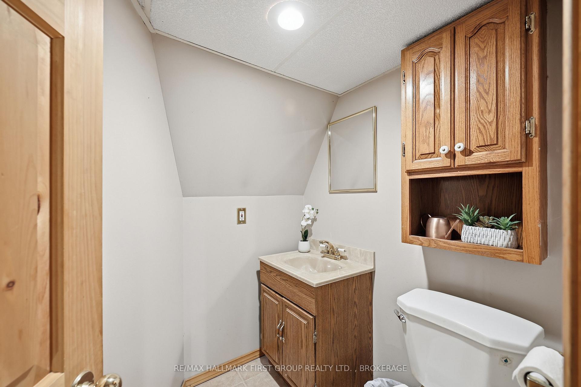 Photo 28 of 1449 Avondale Crescent, Kingston, City Northwest — HOMEH