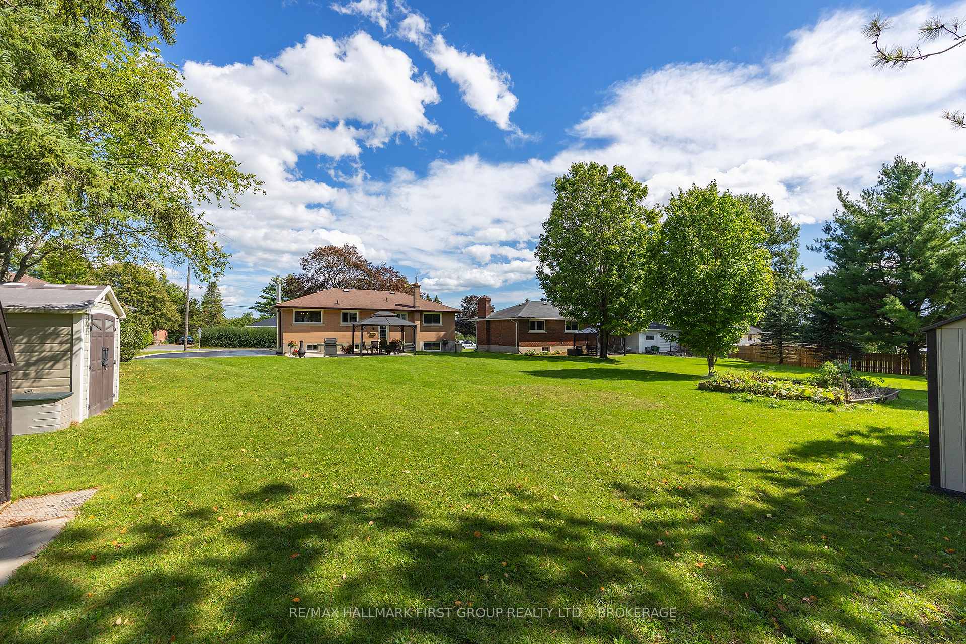 Photo 47 of 1449 Avondale Crescent, Kingston, City Northwest — HOMEH