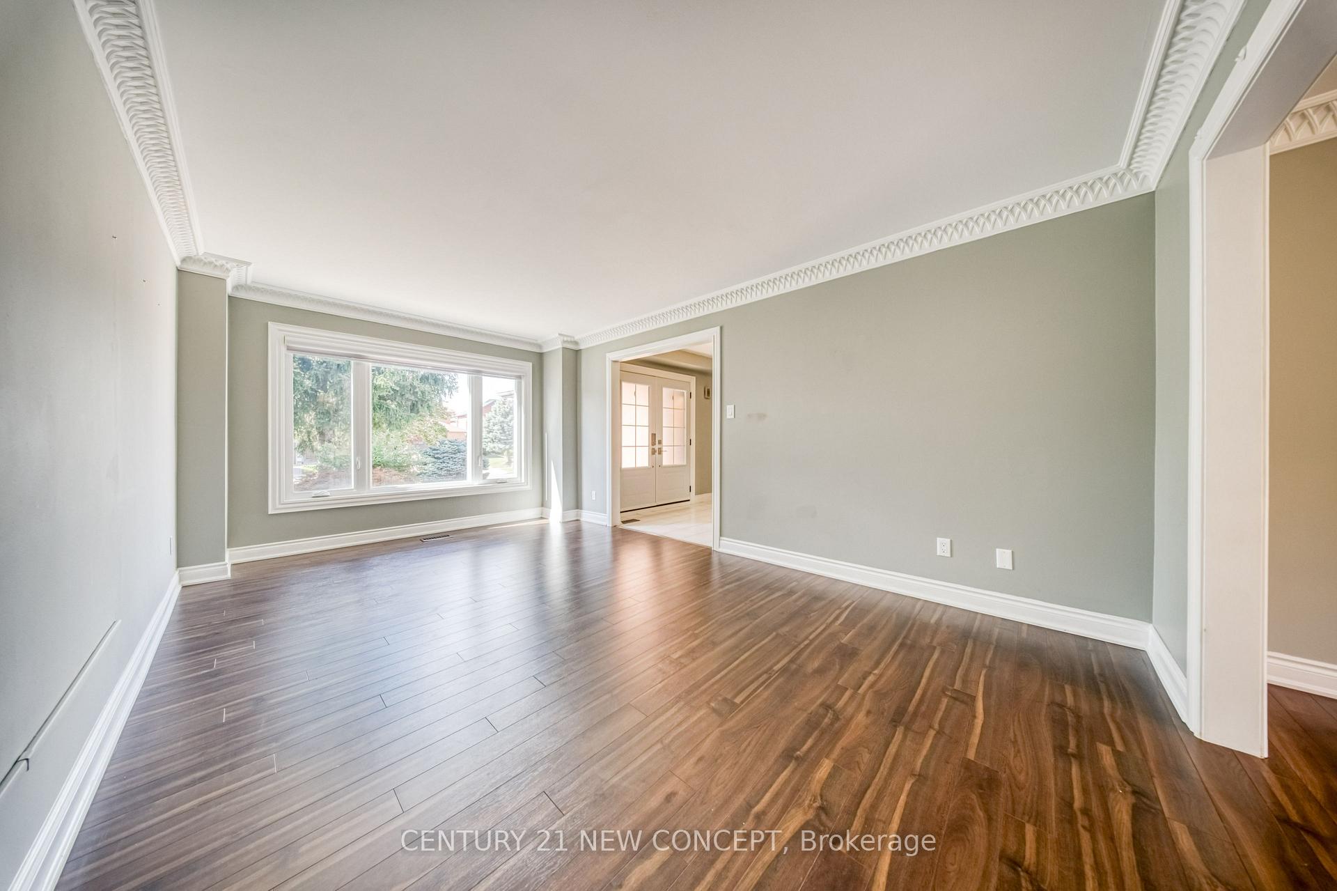 Photo 6 of 528 Belview Avenue, Vaughan, East Woodbridge — HOMEH