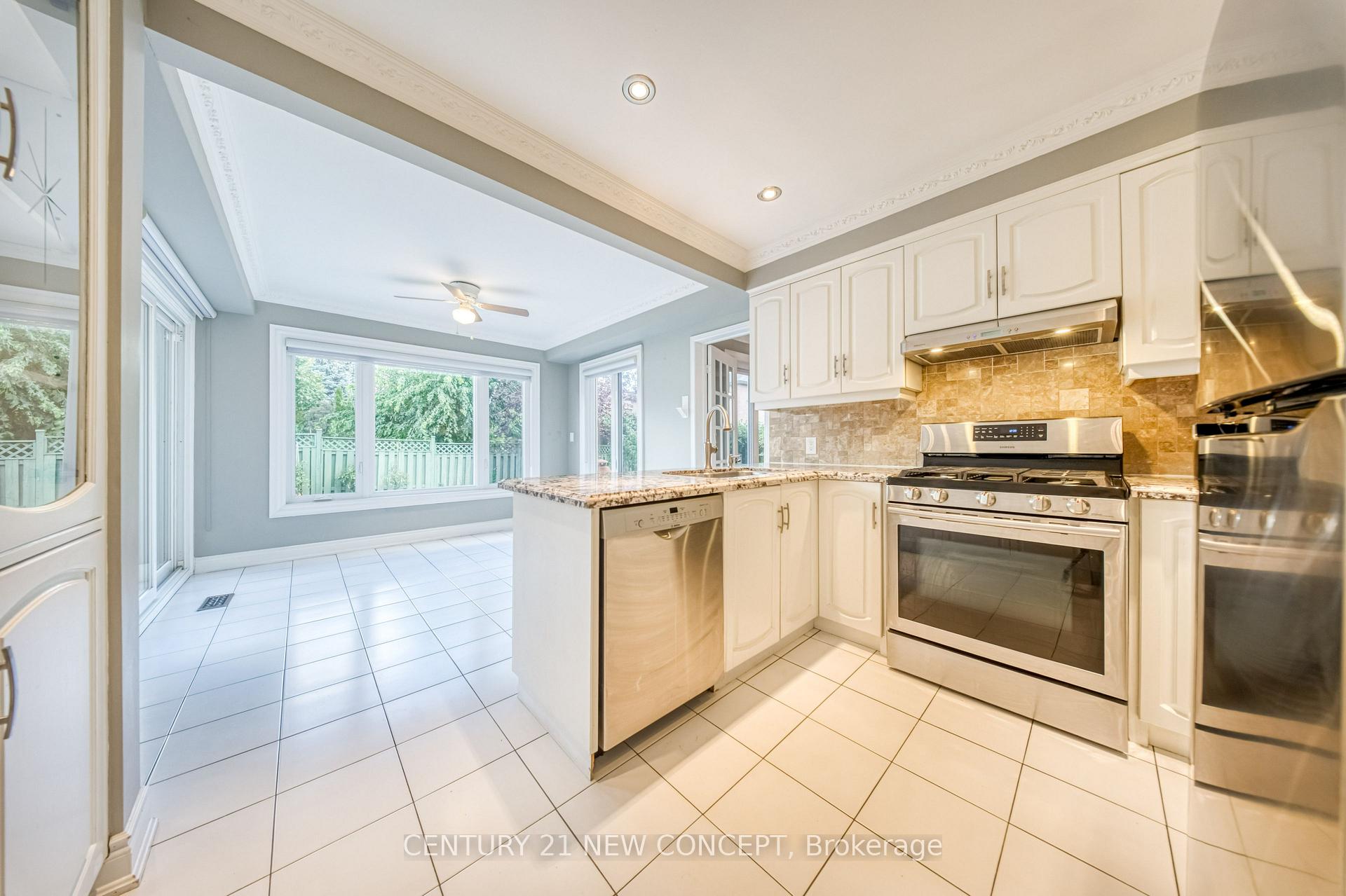 Photo 11 of 528 Belview Avenue, Vaughan, East Woodbridge — HOMEH