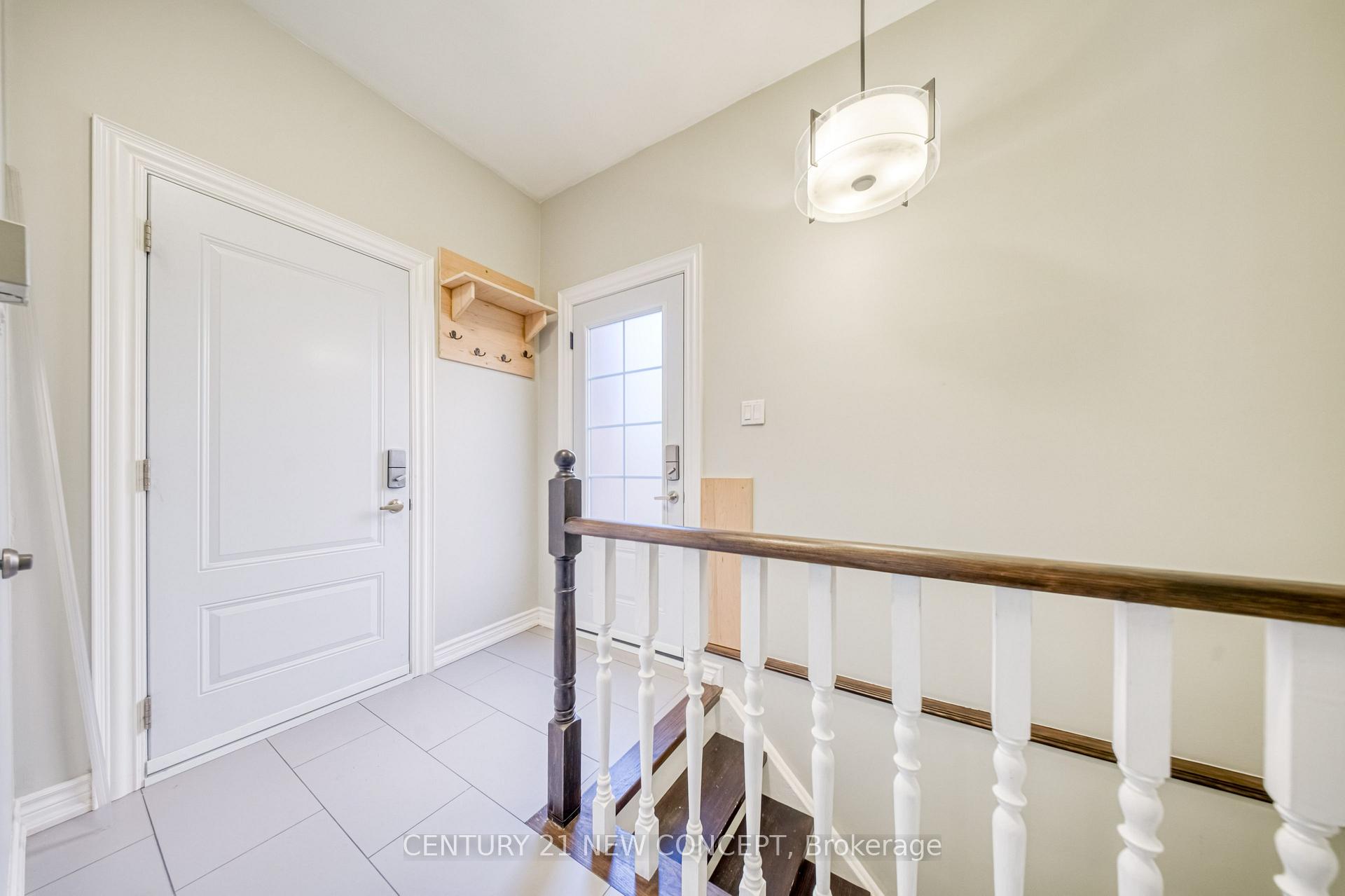 Photo 20 of 528 Belview Avenue, Vaughan, East Woodbridge — HOMEH