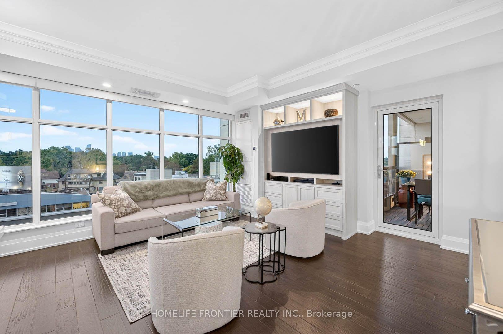 Photo 4 of Unit 706, 2 Old Mill Drive, Toronto, High Park-Swansea — HOMEH