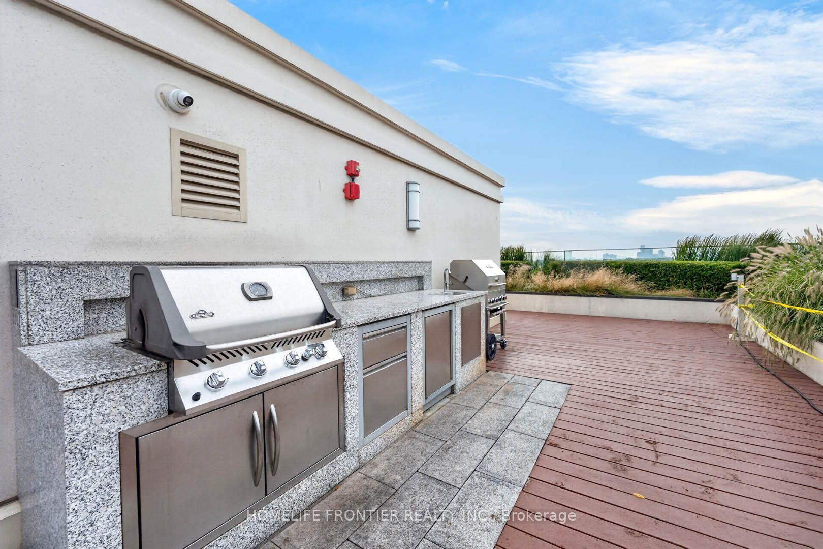 Photo 39 of Unit 706, 2 Old Mill Drive, Toronto, High Park-Swansea — HOMEH