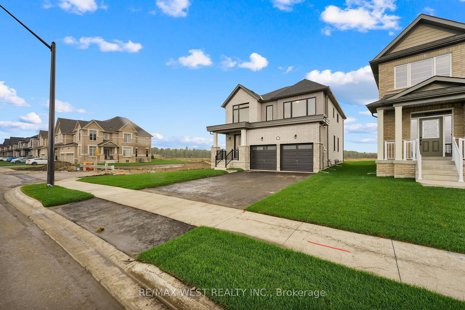 Photo 4 of 160 Union Boulevard, Wasaga Beach — HOMEH