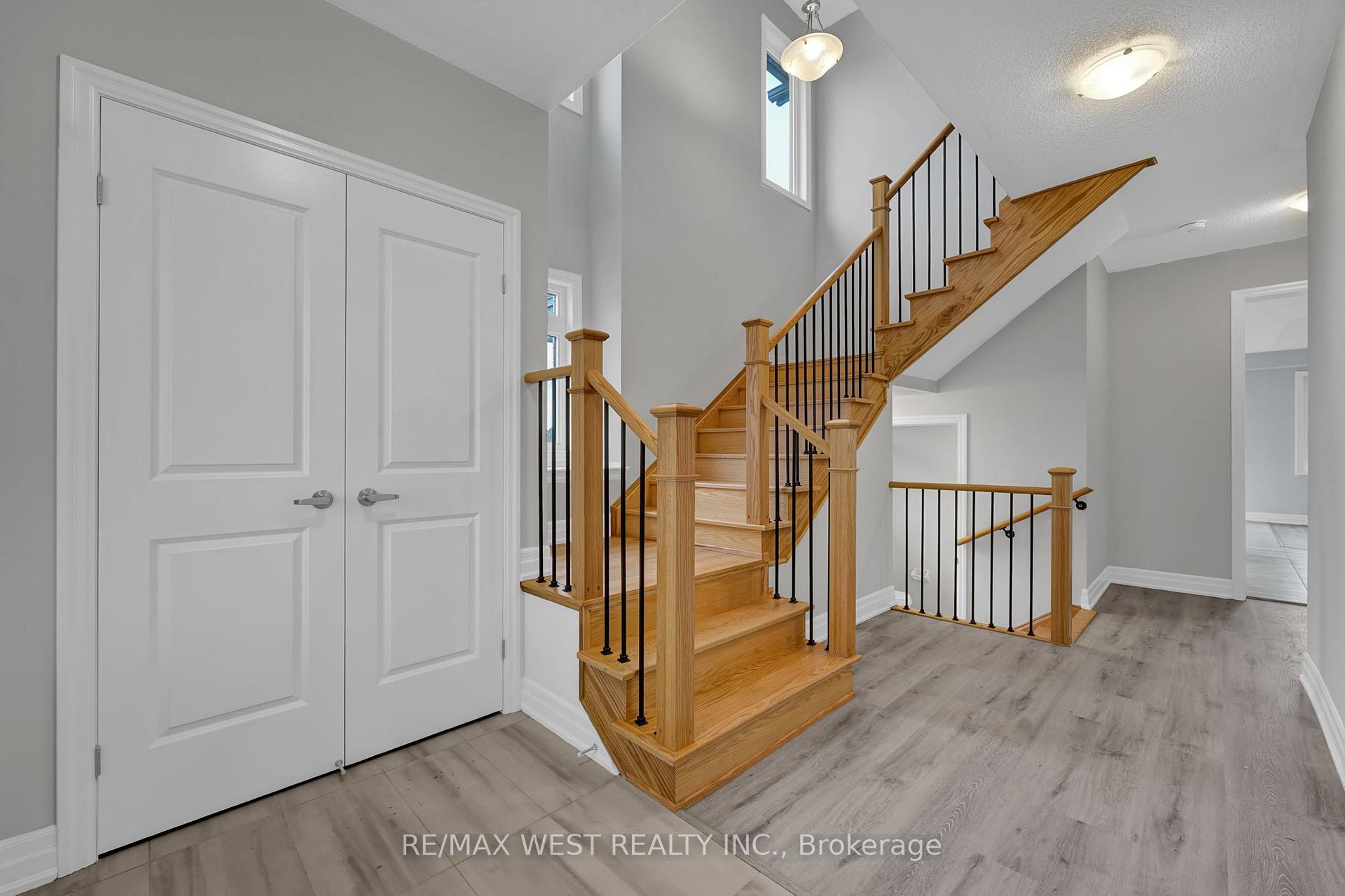 Photo 7 of 160 Union Boulevard, Wasaga Beach — HOMEH