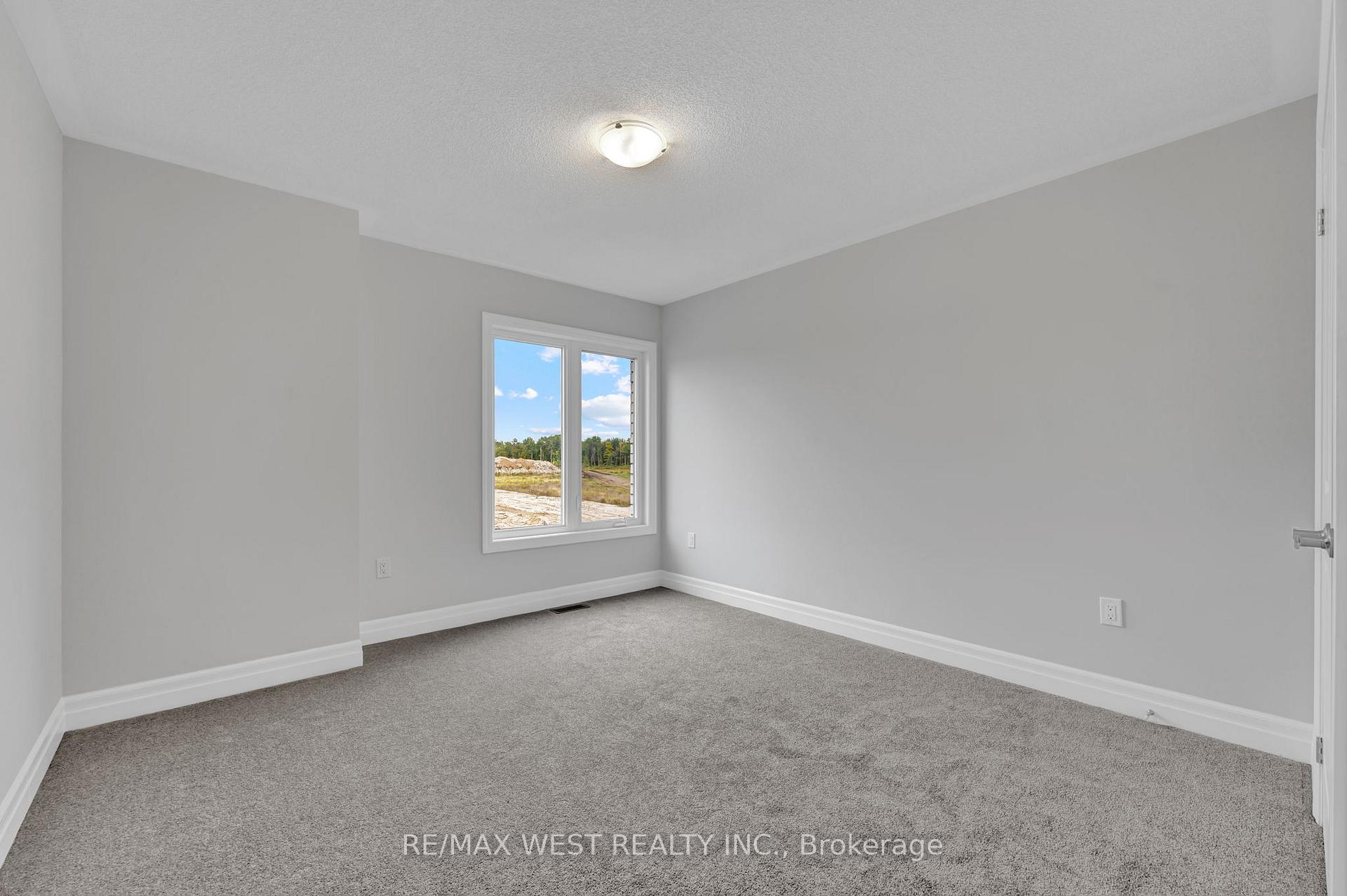 Photo 26 of 160 Union Boulevard, Wasaga Beach — HOMEH