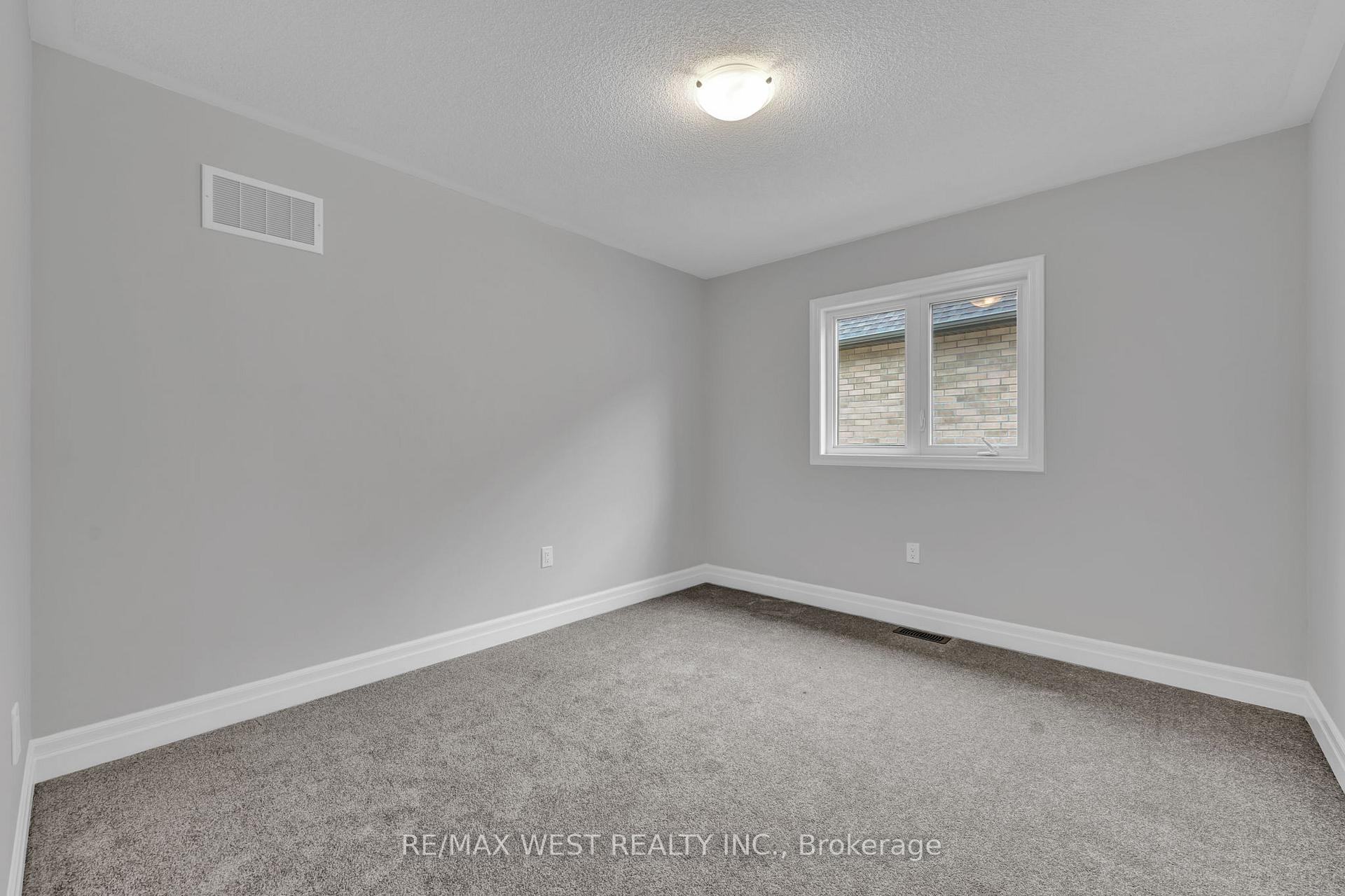 Photo 27 of 160 Union Boulevard, Wasaga Beach — HOMEH