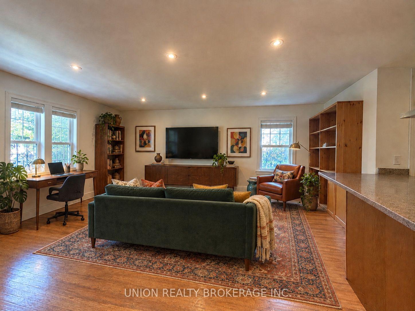 Photo 13 of Unit 9, 85 Beech Avenue, Toronto, The Beaches — HOMEH