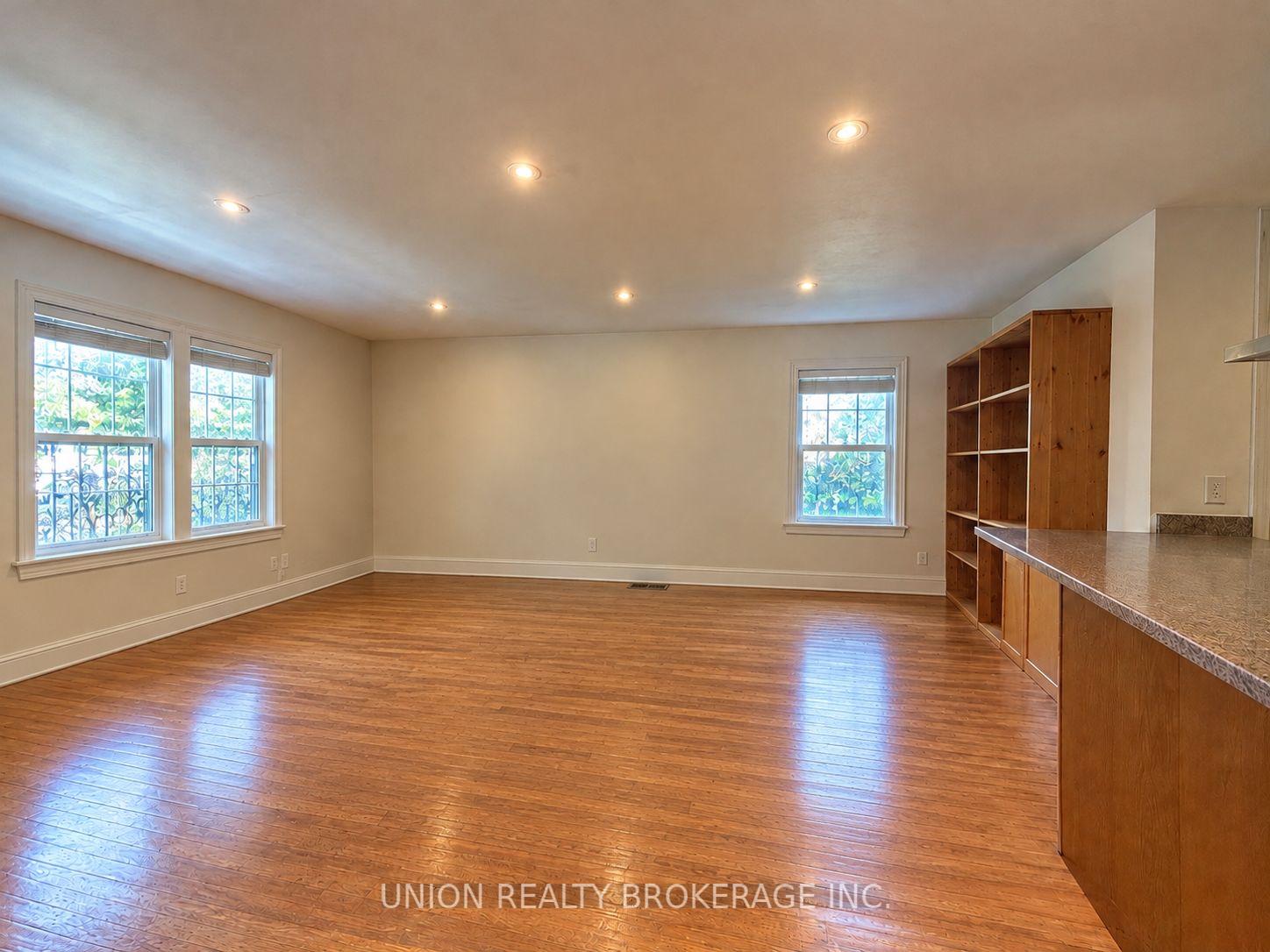 Photo 14 of Unit 9, 85 Beech Avenue, Toronto, The Beaches — HOMEH