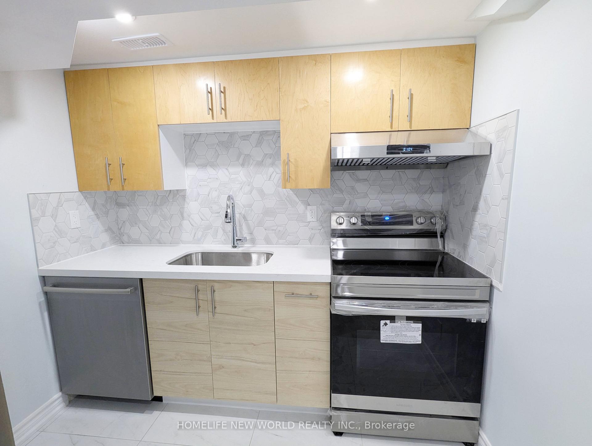 Photo 3 of Unit Lower, 90 Oakvale Avenue, Toronto, Greenwood-Coxwell — HOMEH