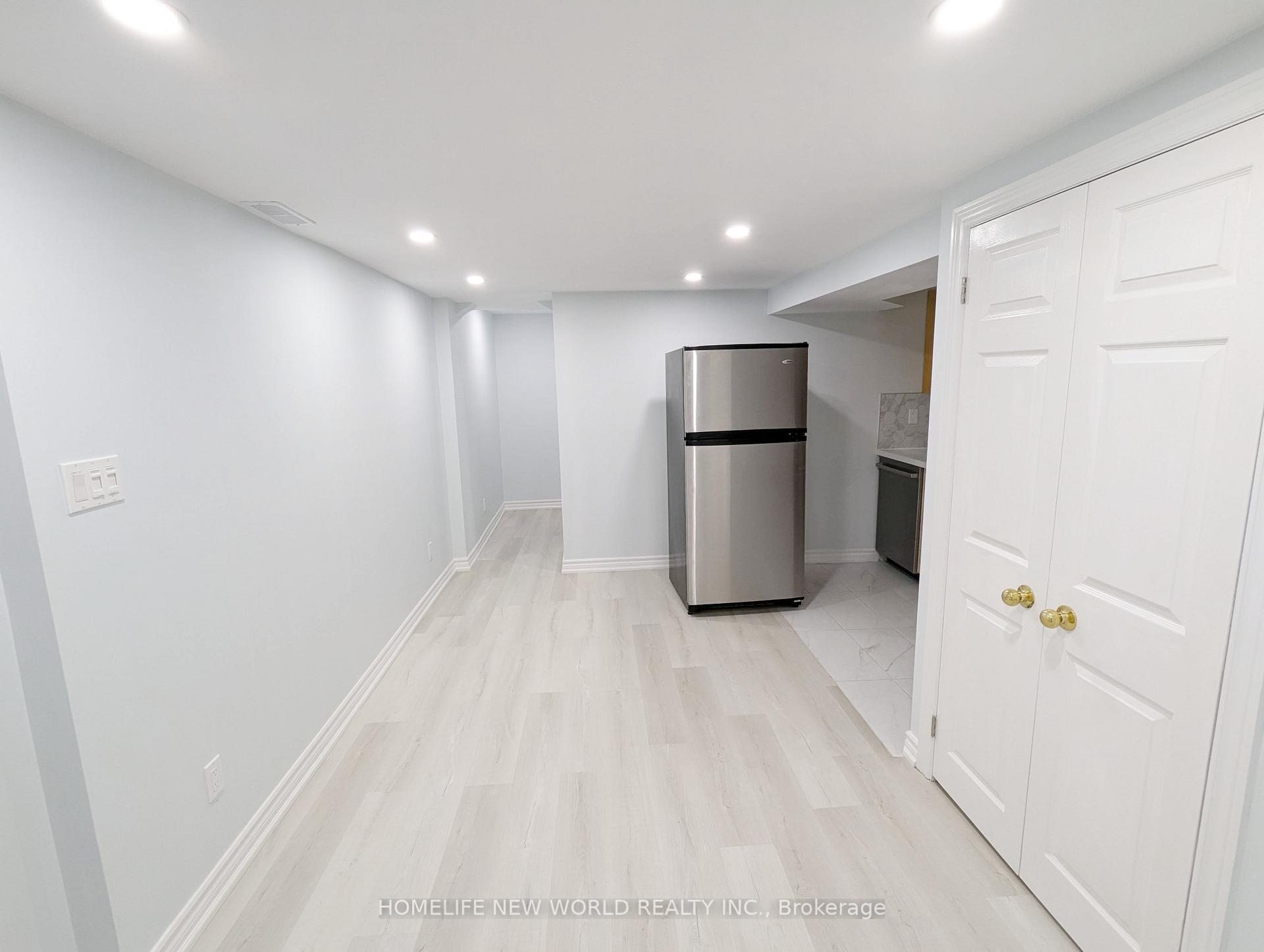 Photo 4 of Unit Lower, 90 Oakvale Avenue, Toronto, Greenwood-Coxwell — HOMEH