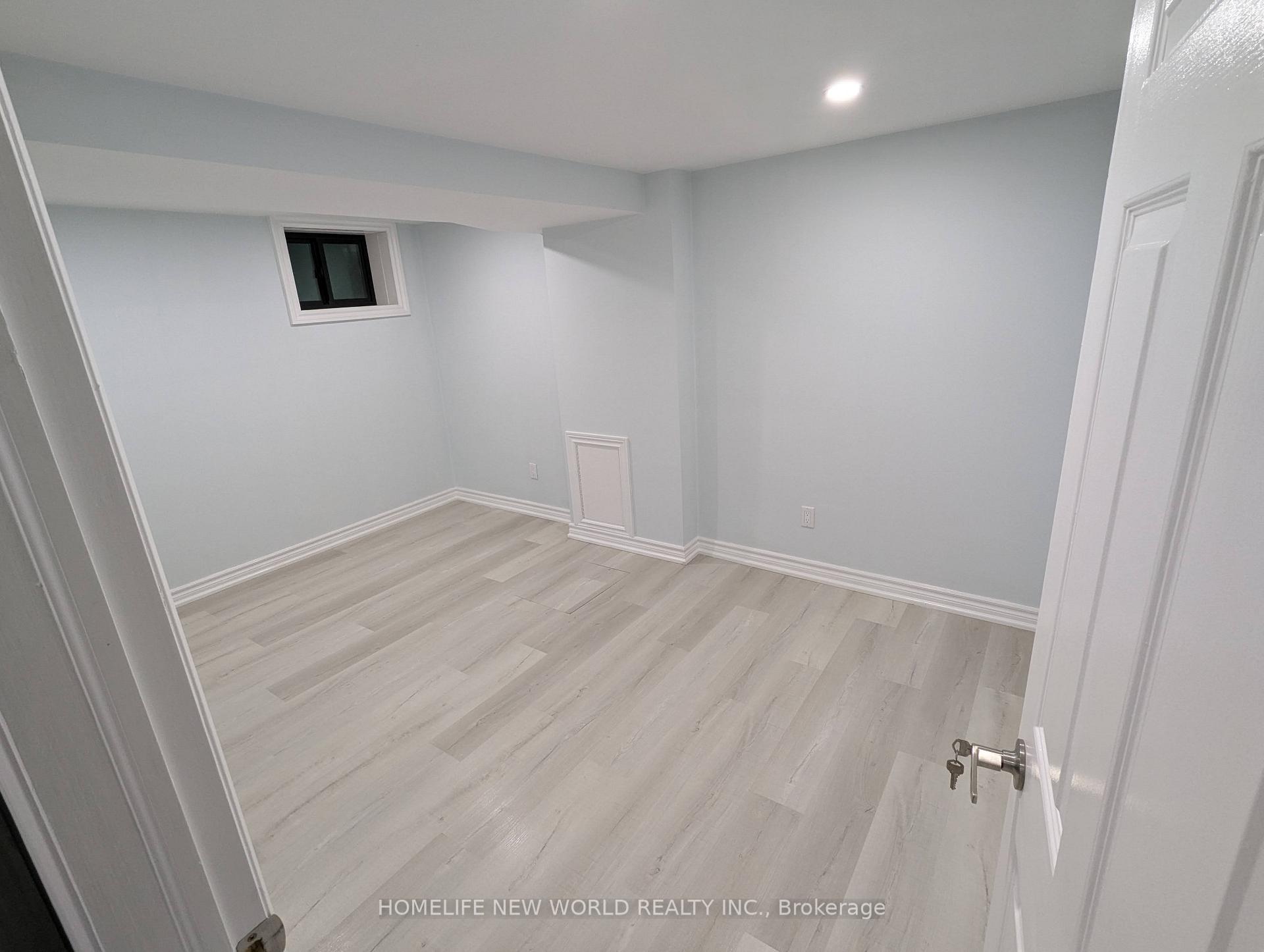 Photo 6 of Unit Lower, 90 Oakvale Avenue, Toronto, Greenwood-Coxwell — HOMEH