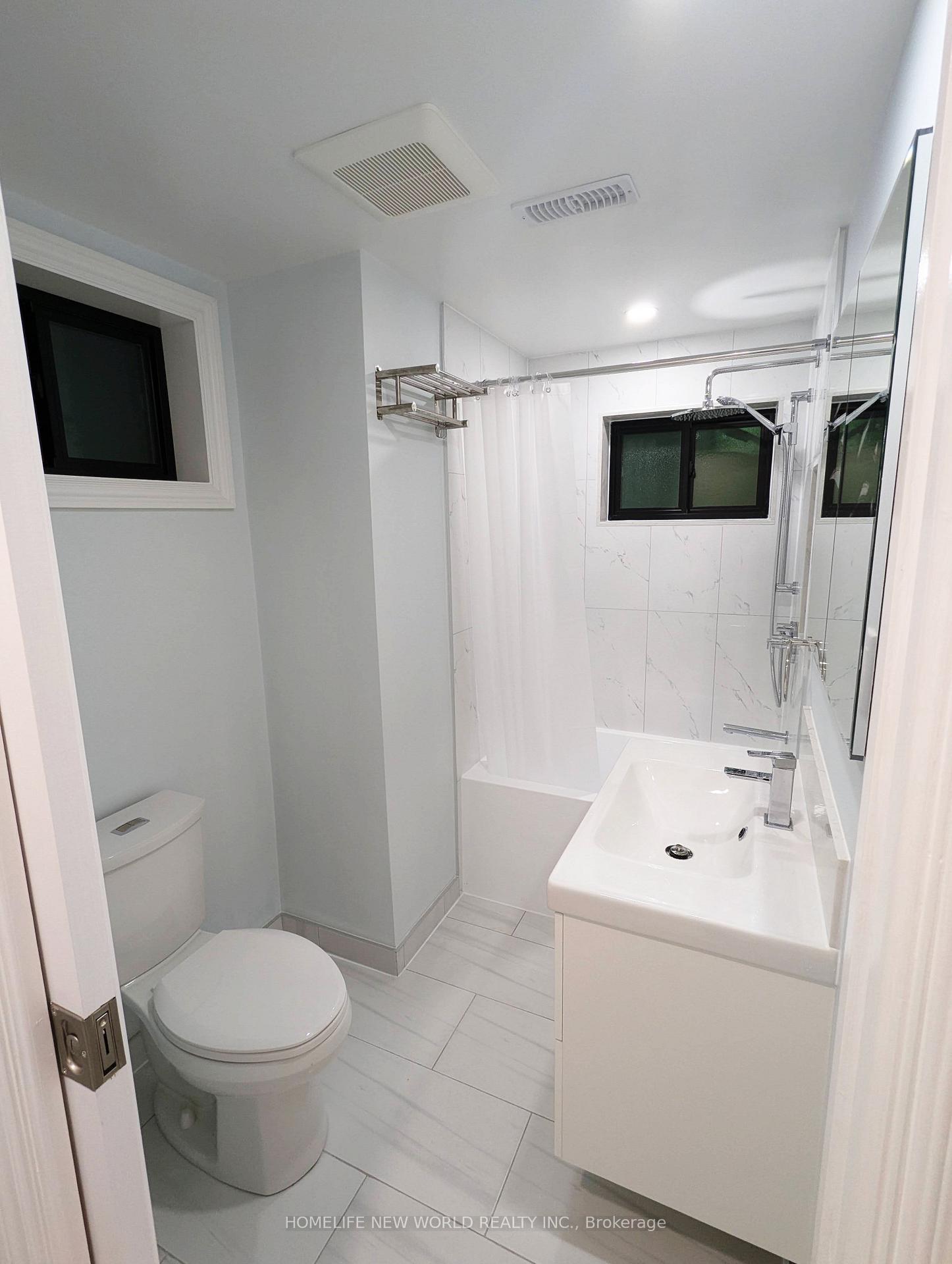 Photo 13 of Unit Lower, 90 Oakvale Avenue, Toronto, Greenwood-Coxwell — HOMEH