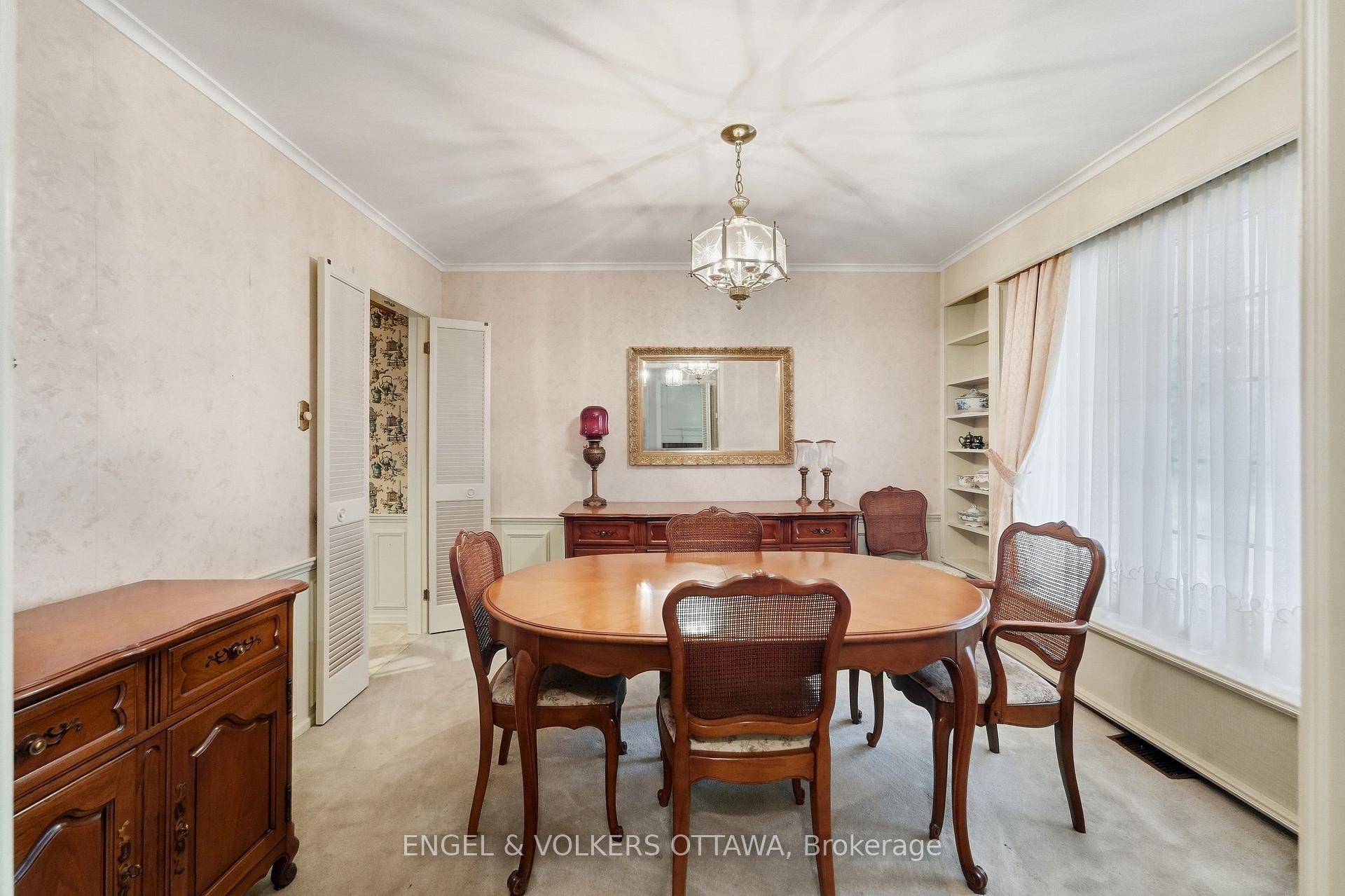 Photo 8 of 1837 Ferncroft Crescent, Ottawa, Guildwood Estates - Urbandale Acres — HOMEH